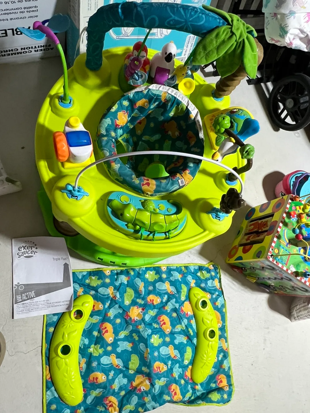 Evenflo Life in the Amazon Triple Fun Exersaucer image indicator(5)