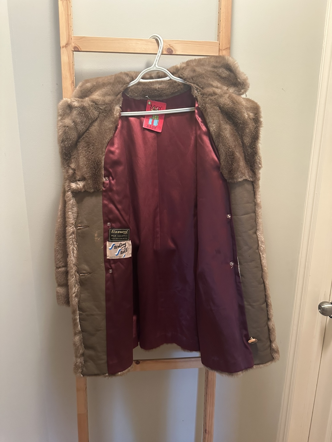 Vintage Sterling Stall Faux Fur Coat - photo 4