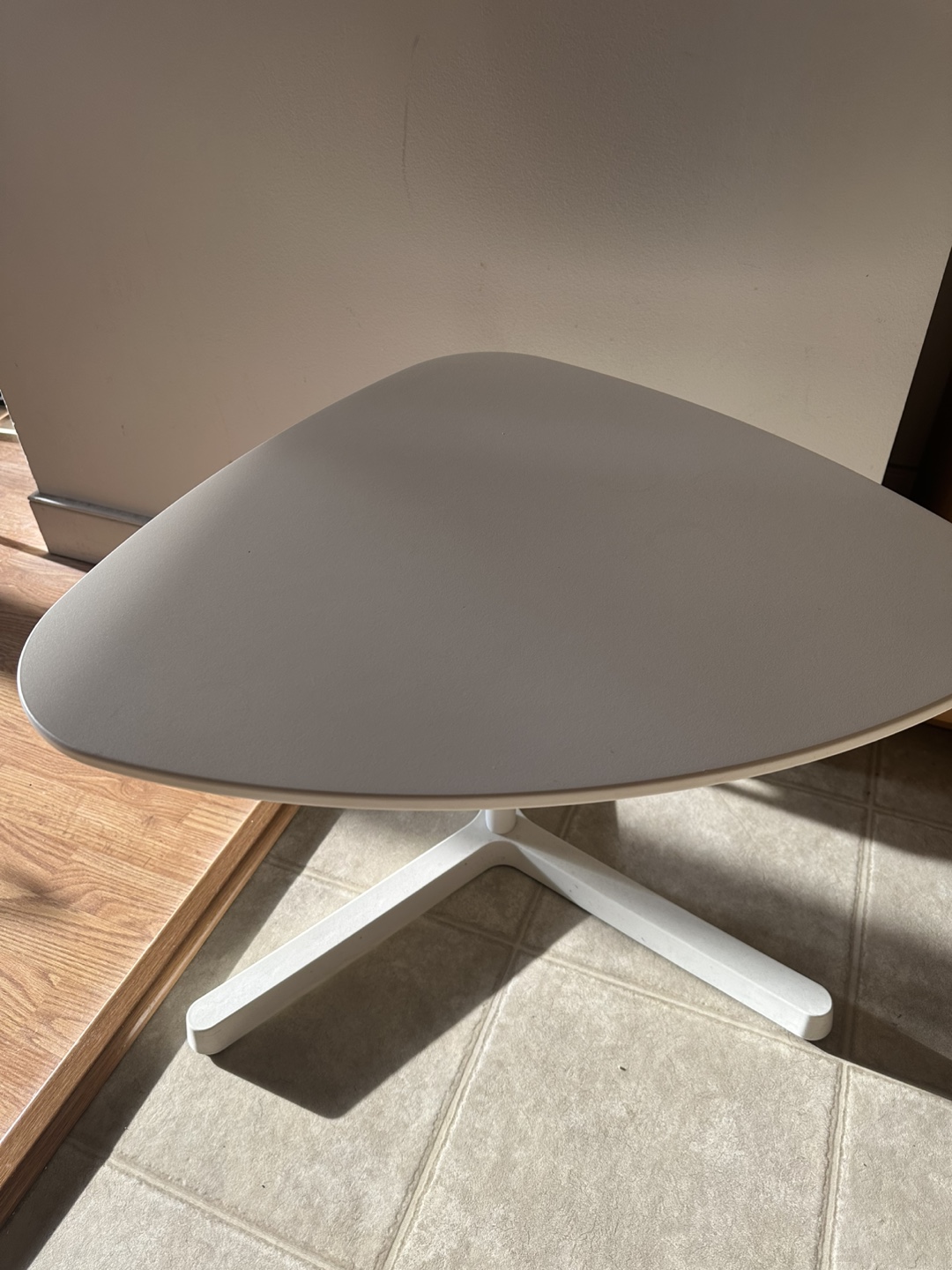 White Triangular Side Table - photo 2