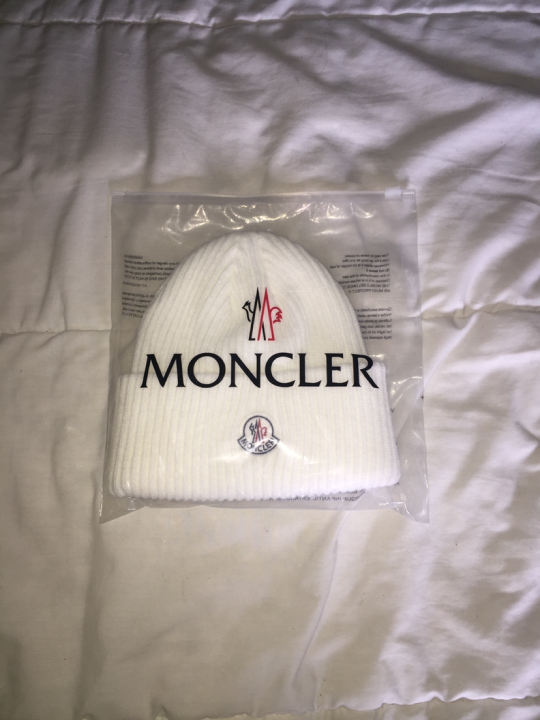 White Moncler Beanie - photo 3