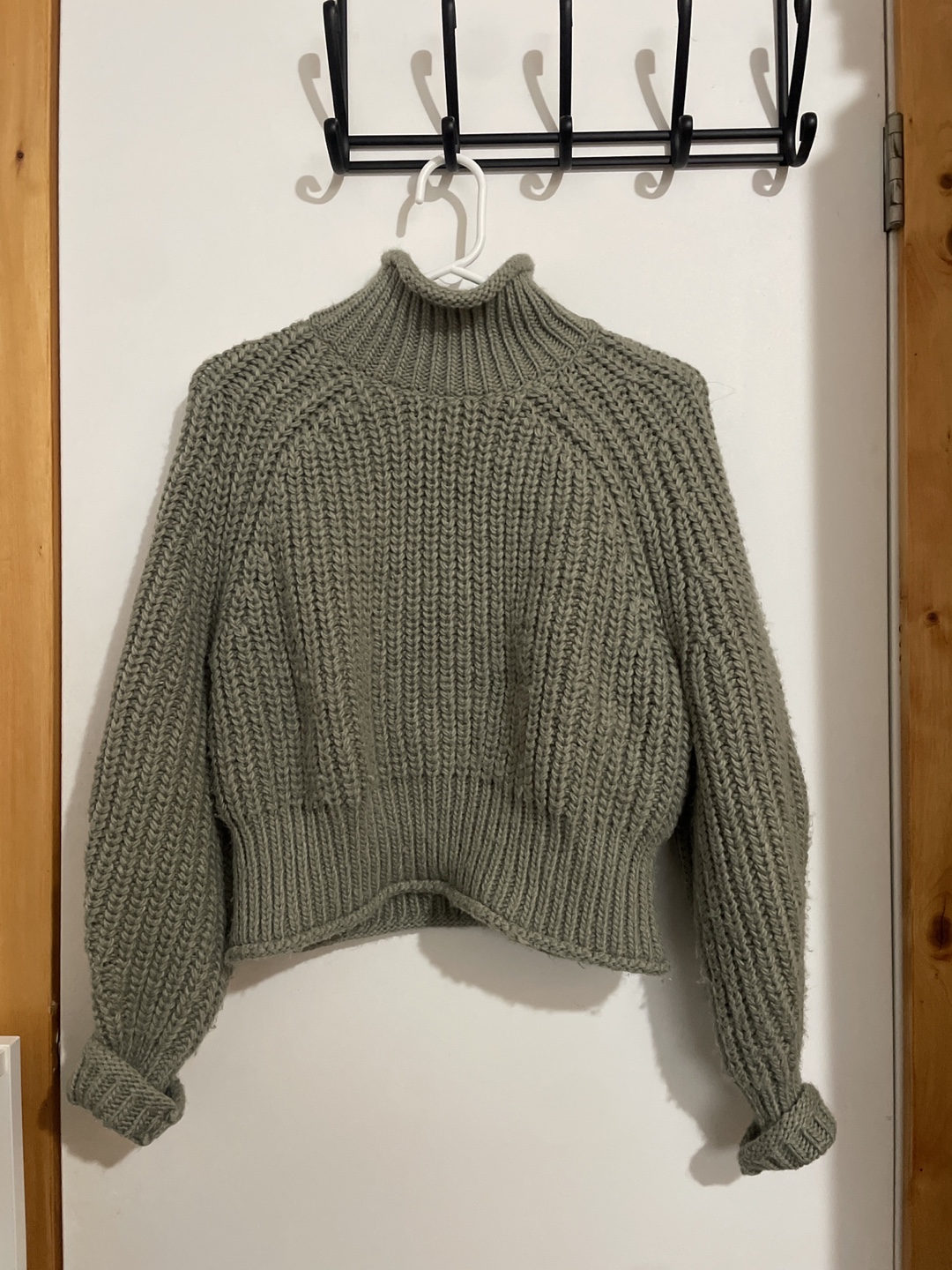 H&M Sage Green Mock Neck Cropped Knit Sweater