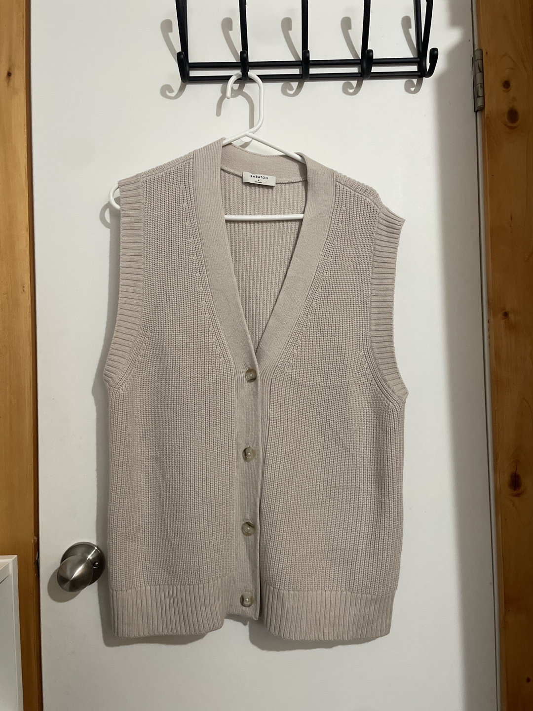 Aritzia BABATON Knitted Beige Vest - Size Small