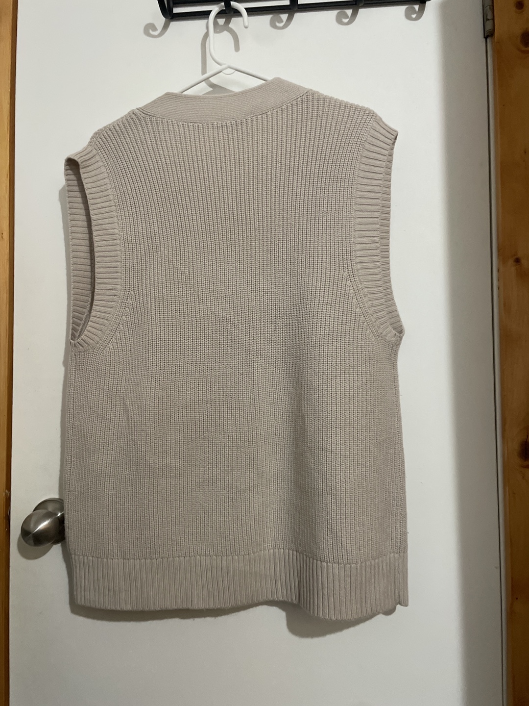 Aritzia BABATON Knitted Beige Vest - Size Small - photo 5