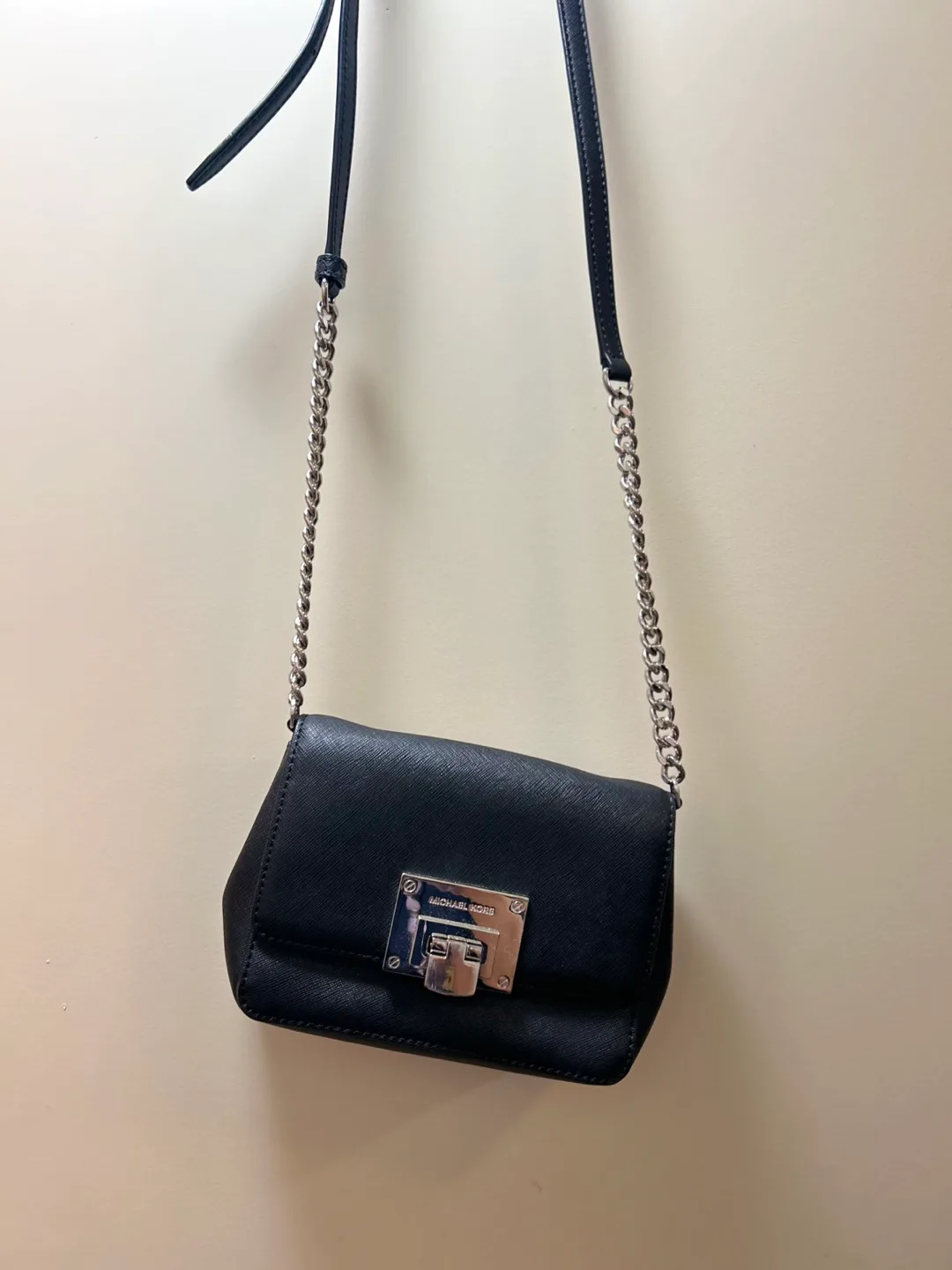 Michael Kors Black Leather Crossbody Bag image indicator(2)