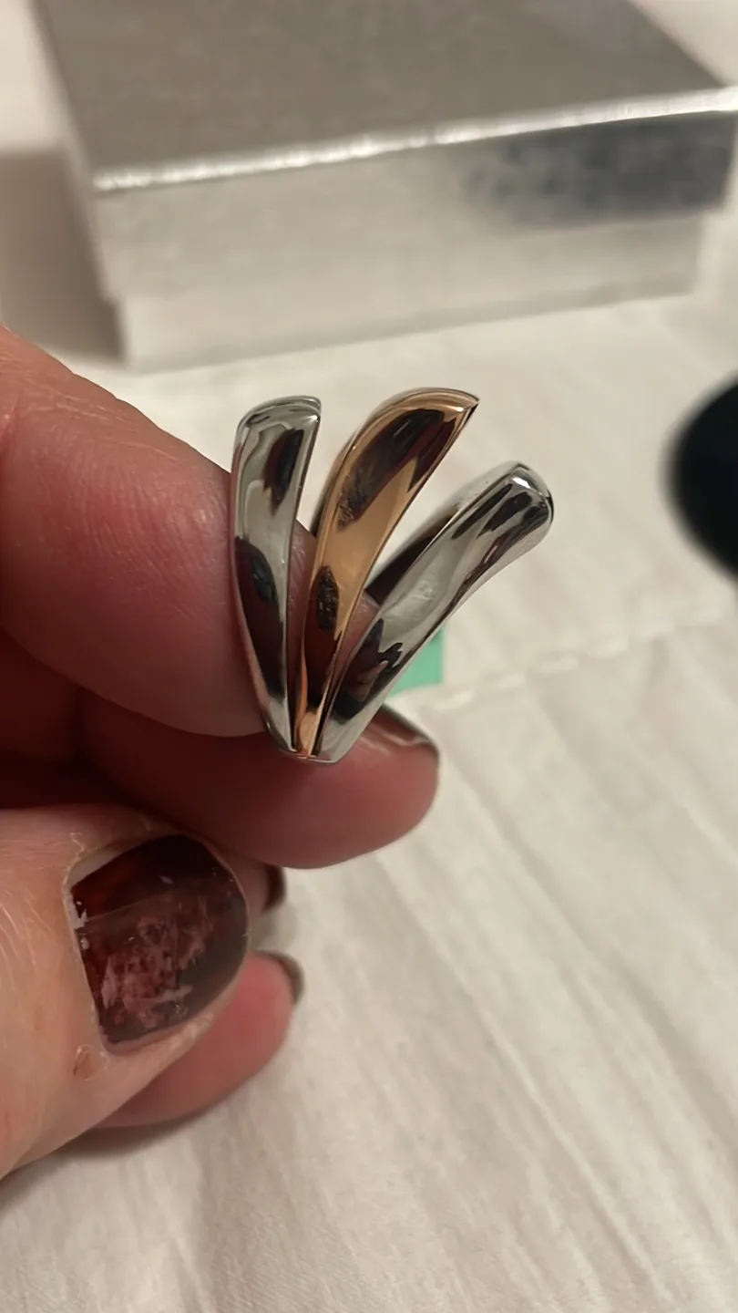 Authentic, made in Italy ,4 rings- see below for details image indicator(3)