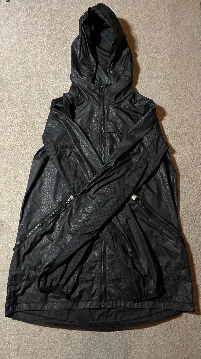 Lululemon Tops Size 4 image indicator(6)