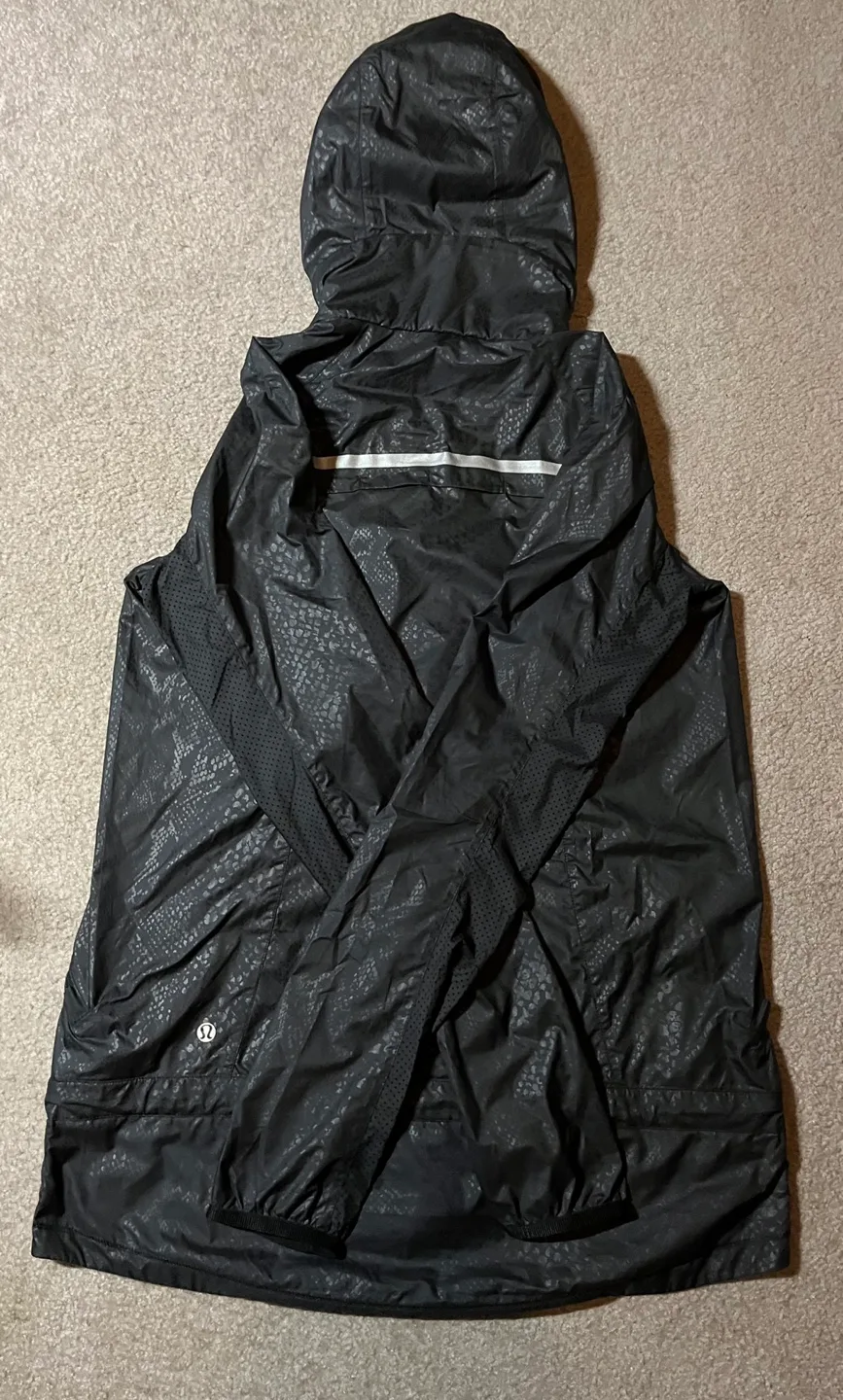 Lululemon Tops Size 4 image indicator(7)