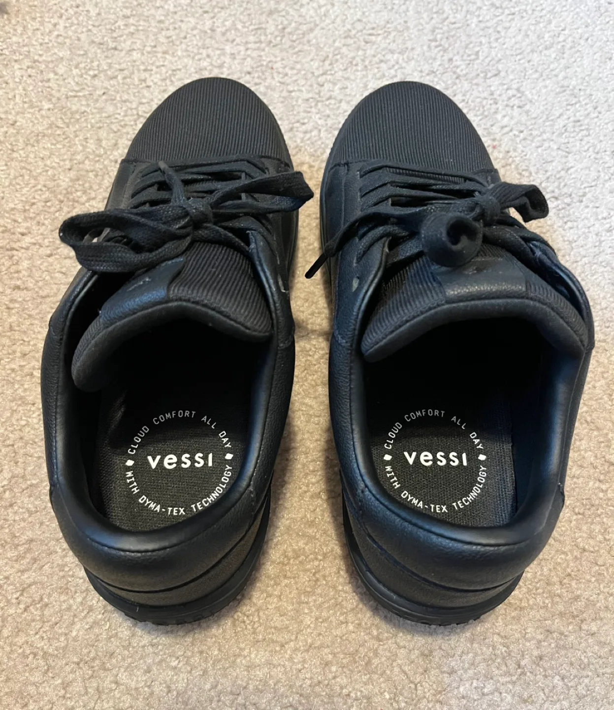 Women’s Vessi Soho Sneaker Size 7US image indicator(2)