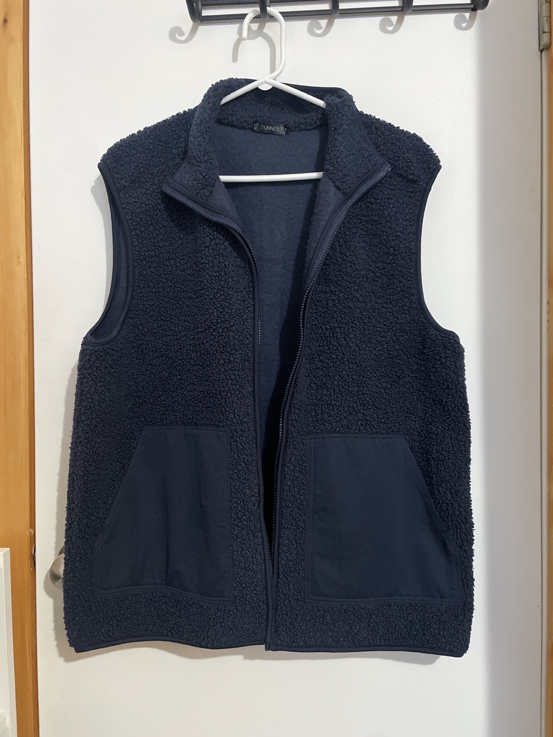 Dunnes Size Medium Fleece Vest