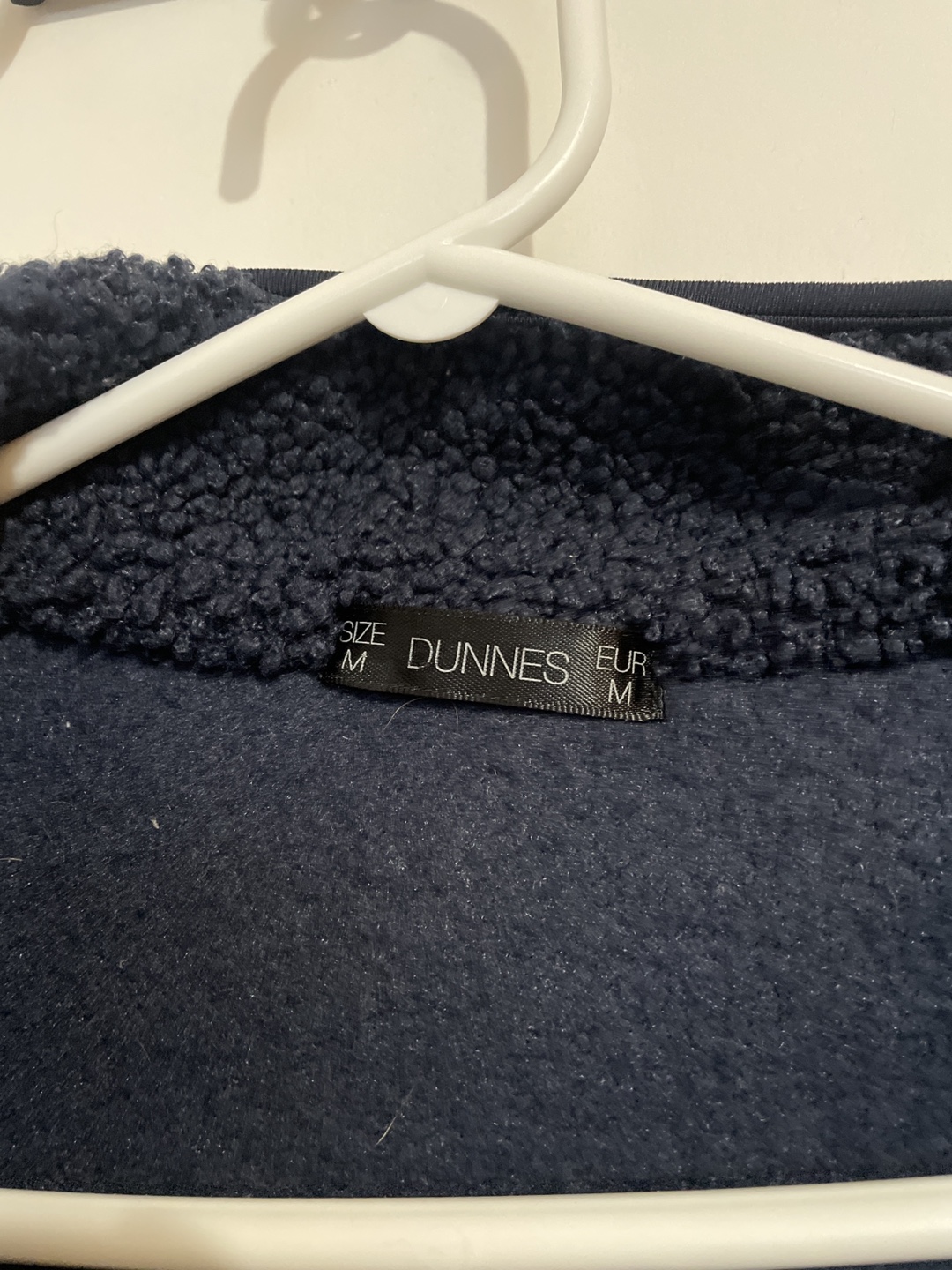 Dunnes Size Medium Fleece Vest - photo 3