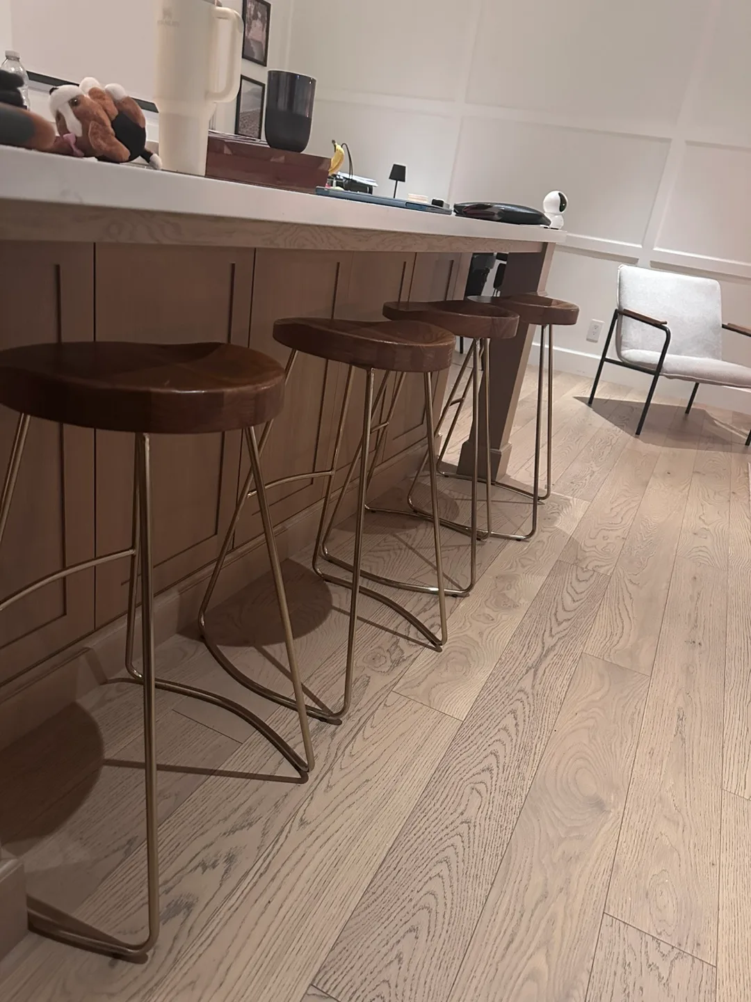 Set of Four Modern bar  Stools image indicator(3)