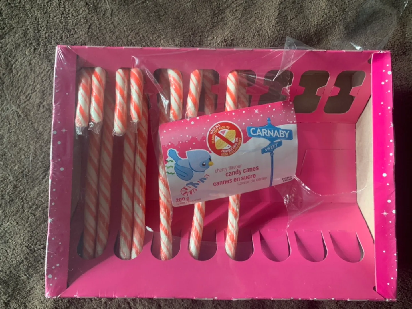 Lot of free candy. Free. image indicator(5)