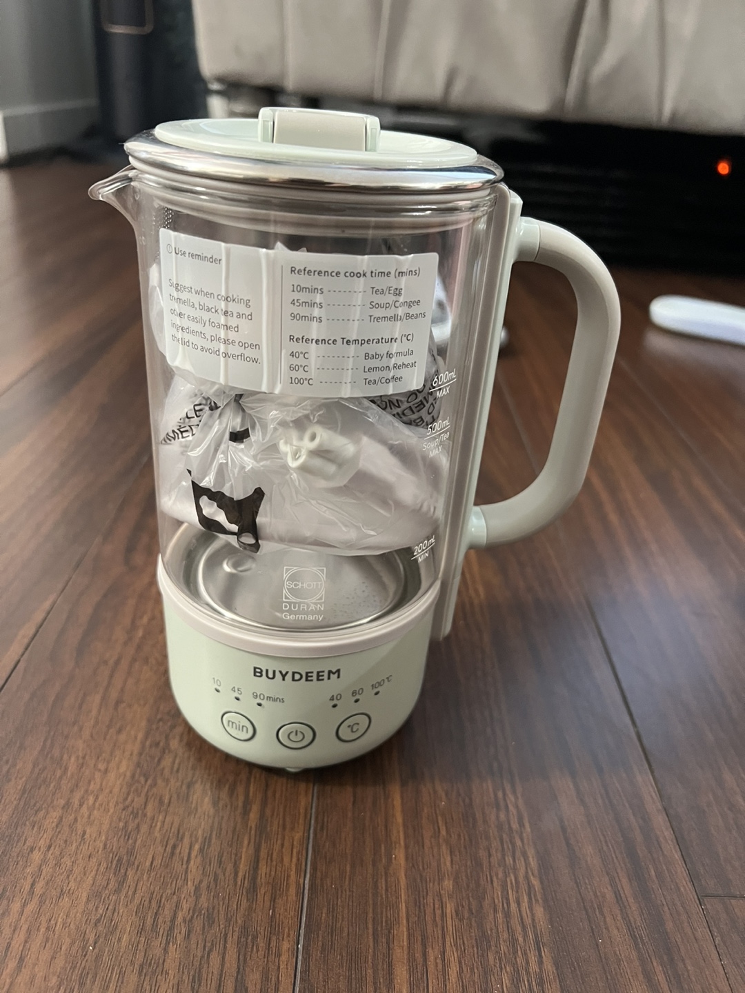 BUYDEEM Mini Electric Kettle