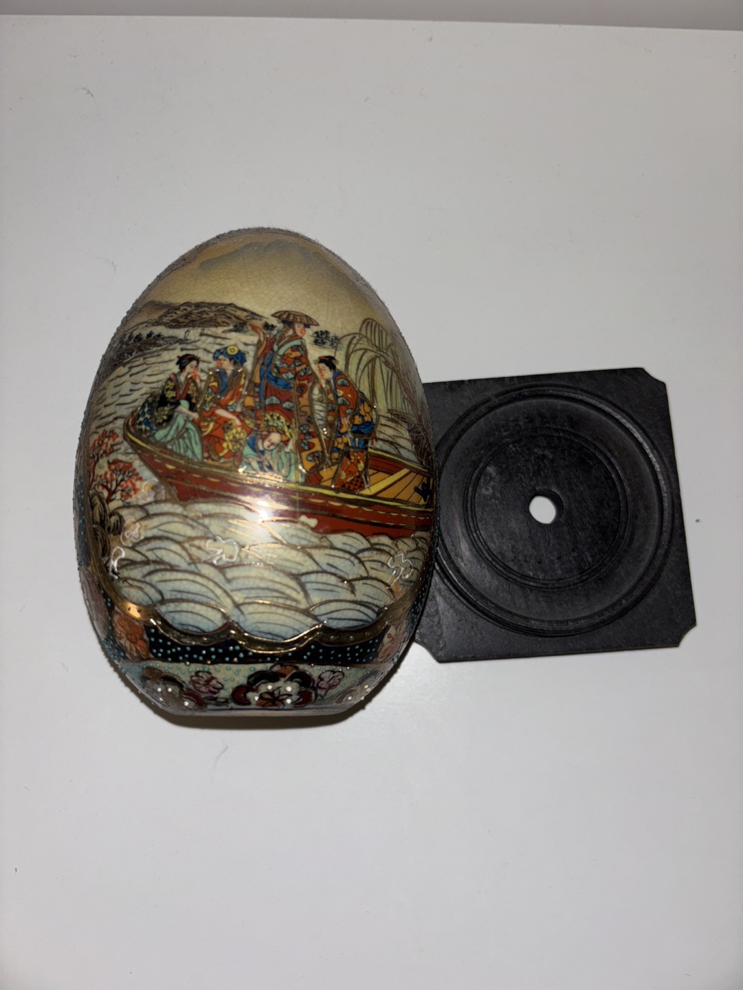 Vintage Japanese Decorated Ostrich Egg - photo 2