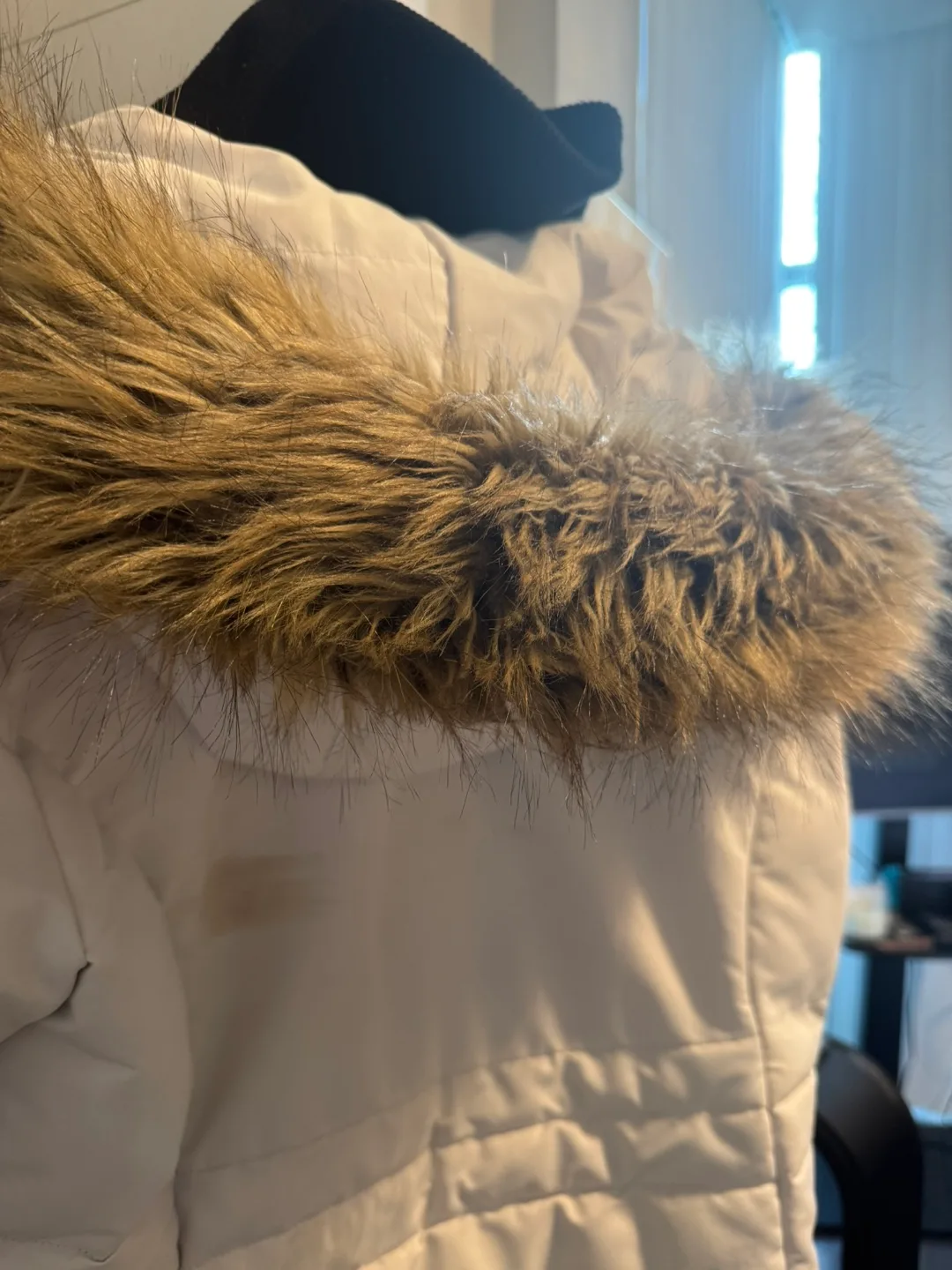 Women’s Point Zero White Puffer Jacket with Faux Fur Hood image indicator(5)