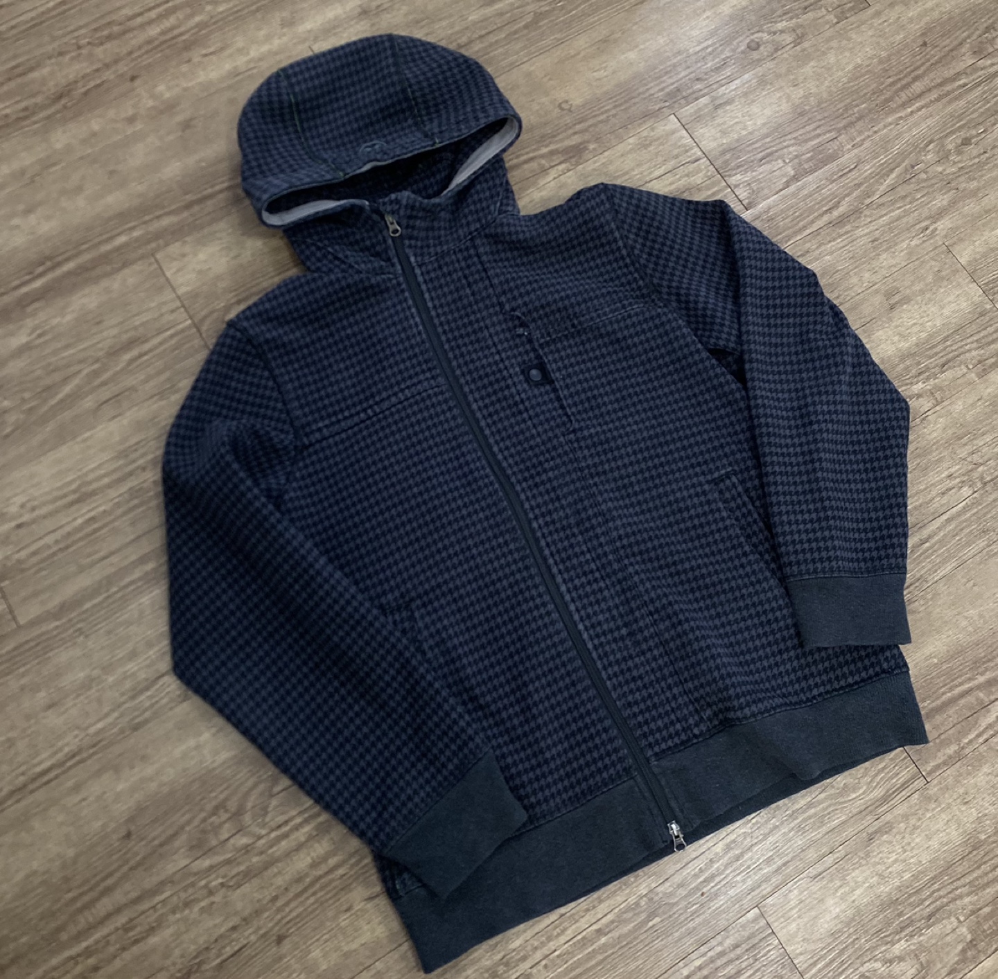 Lululemon Hoodie - Size 10
