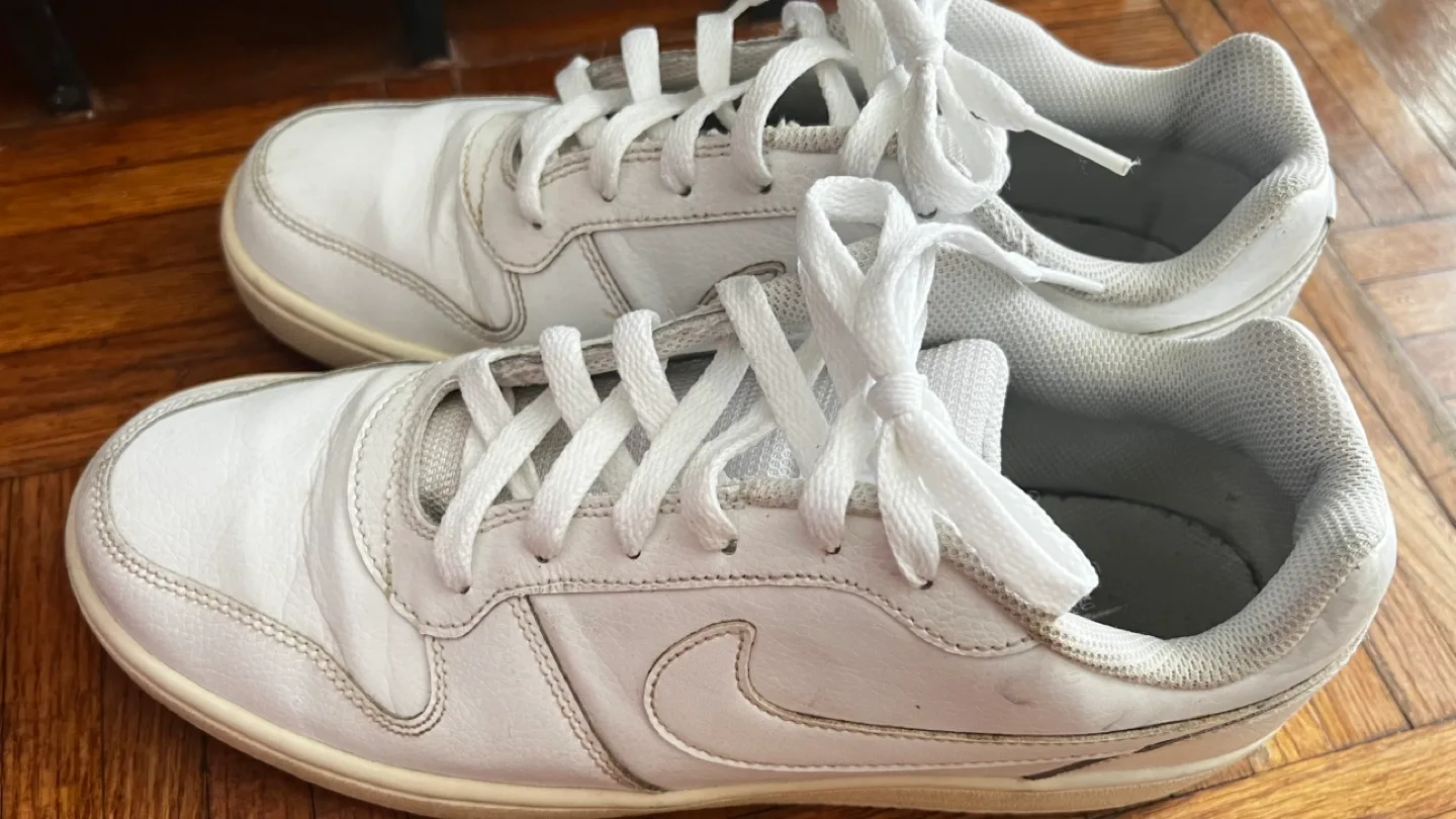 Nike Court Borough Low Women's Sneakers -White-Size 9 image indicator(2)