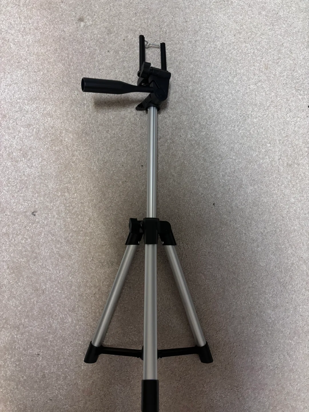 Mini Tripod Stand for Smartphone thumbnail