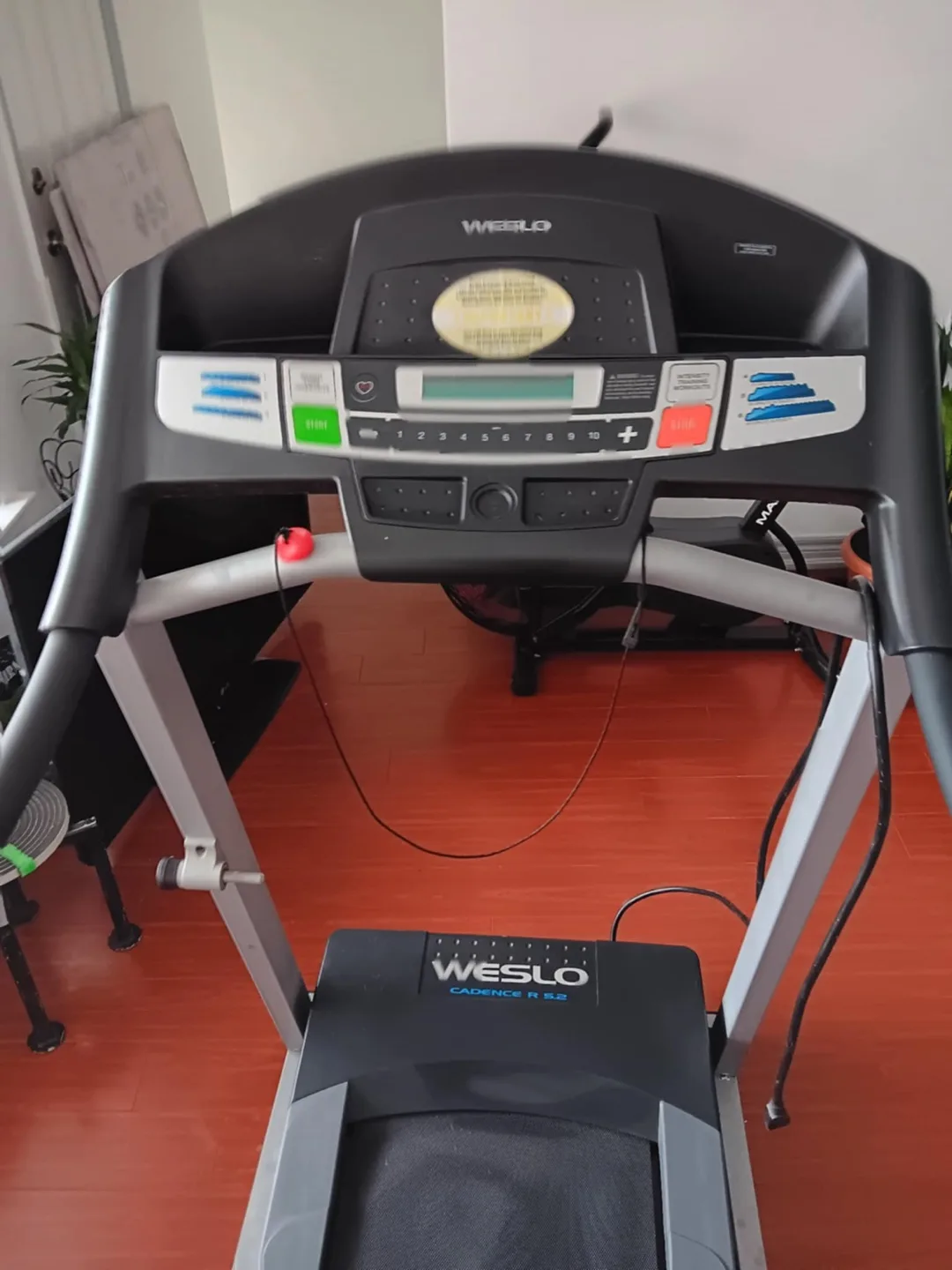 Weslo Cadence R 5.2 Treadmill thumbnail