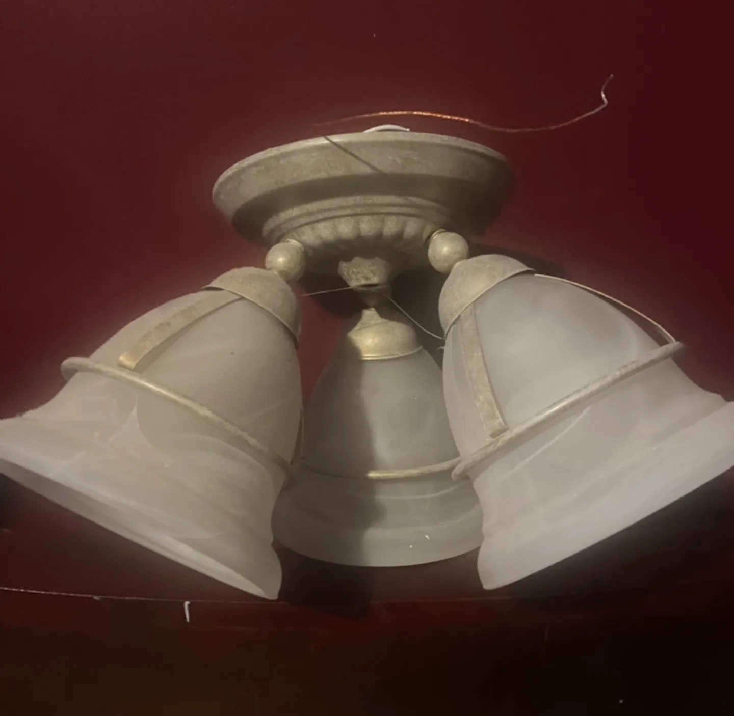 Three-light ceiling fixture image indicator(2)