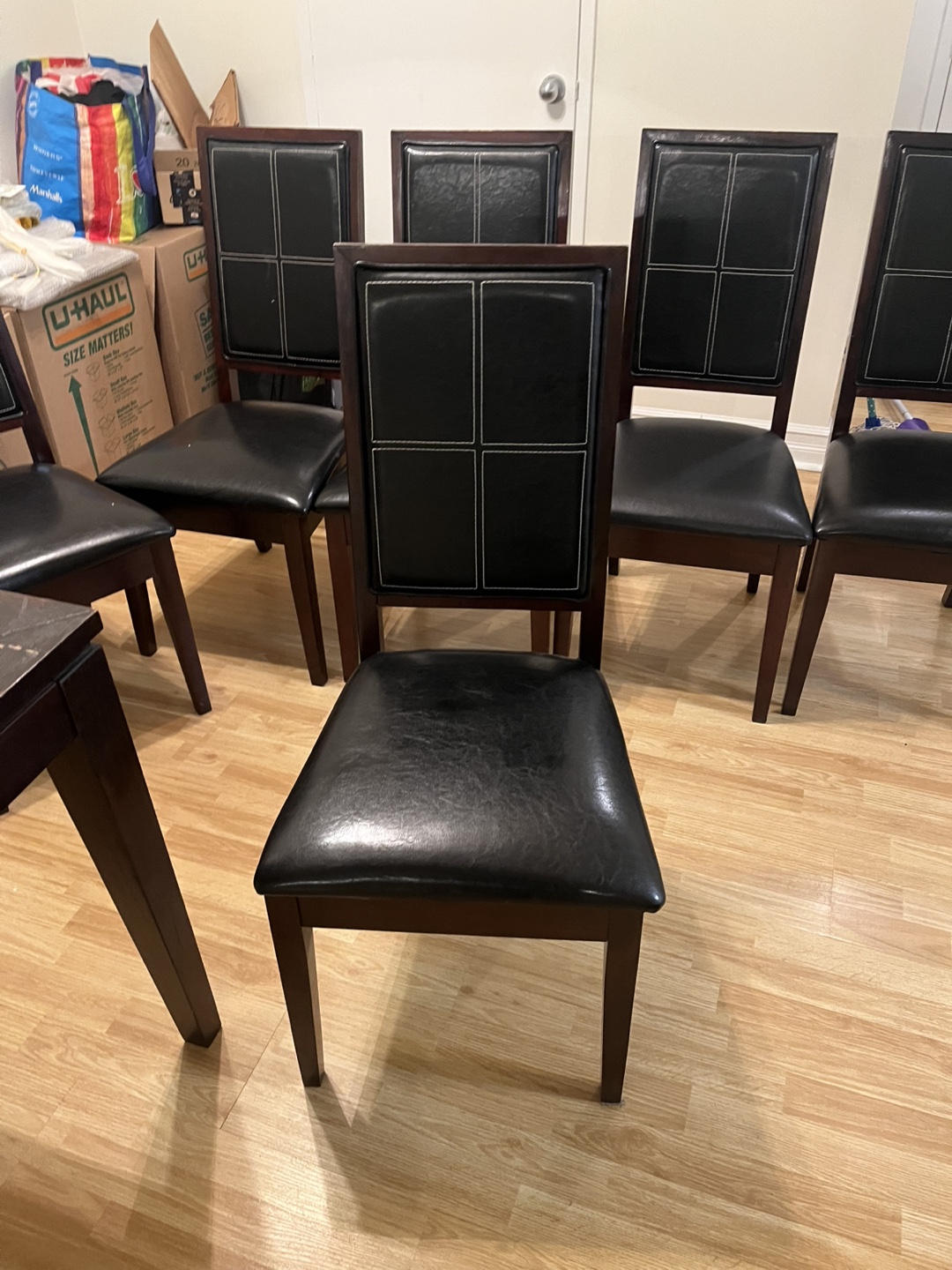 Set of Six Dining Chairs - Black Leatherette - photo 2