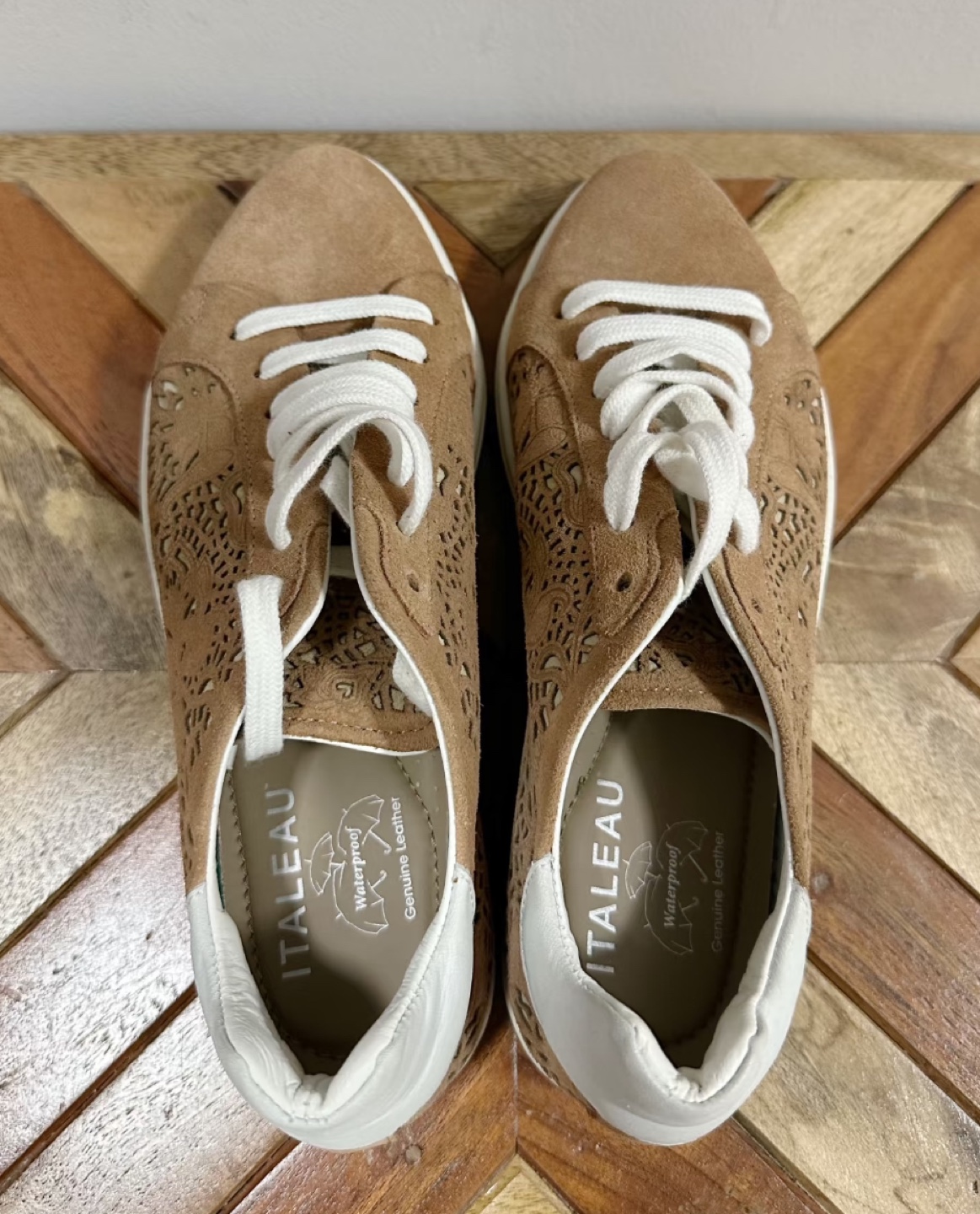ITALEAU Women's Tan Leather Laser-Cut Sneakers - photo 3