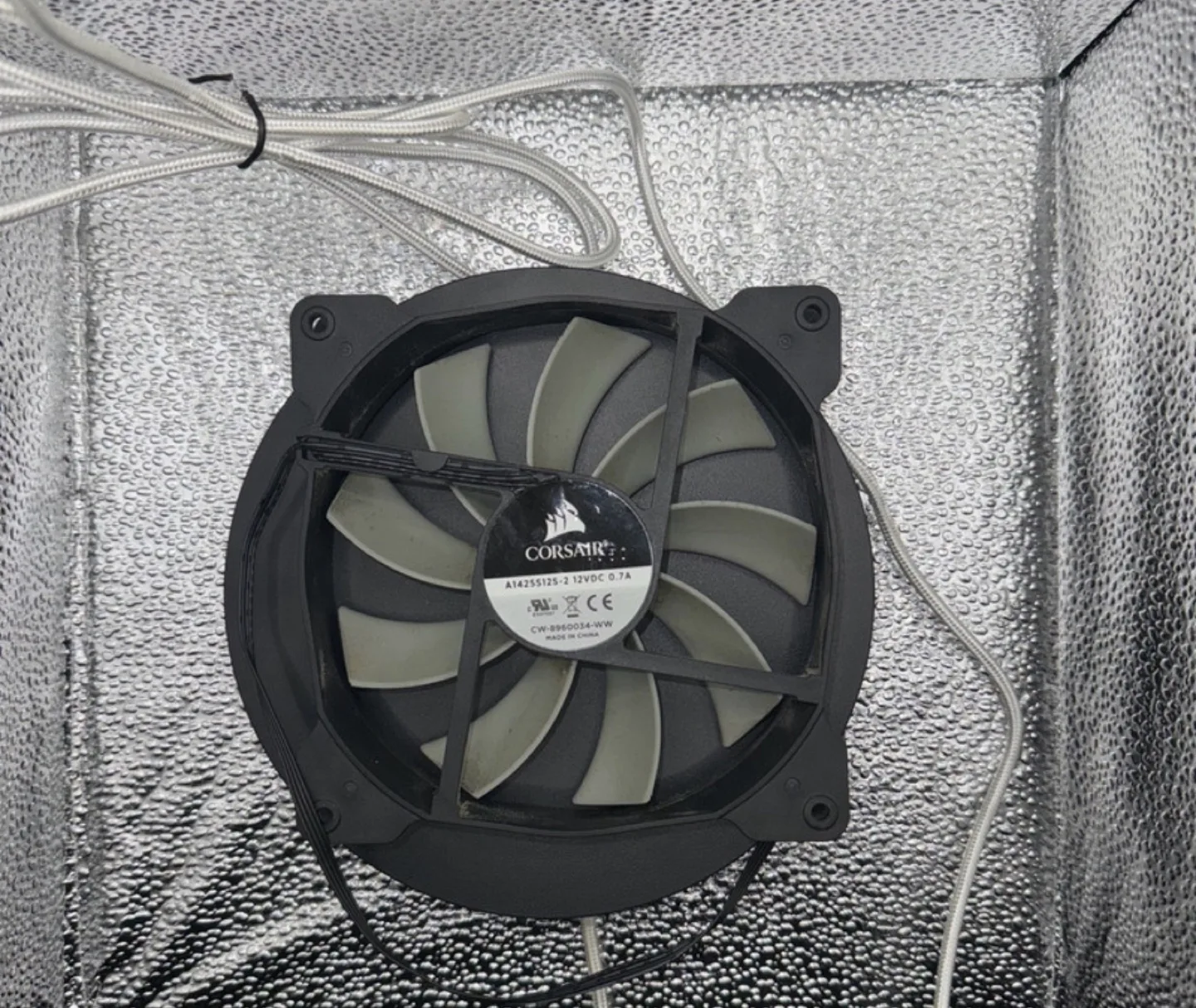 Corsair 140mm PC Fan image indicator(2)