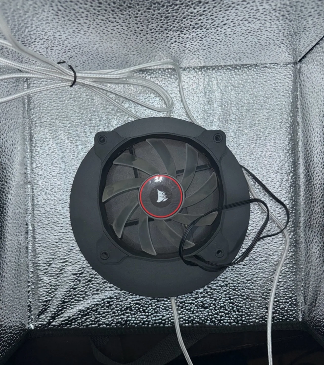 Corsair AF120 Quiet Edition LED Red PC Fan image indicator(3)