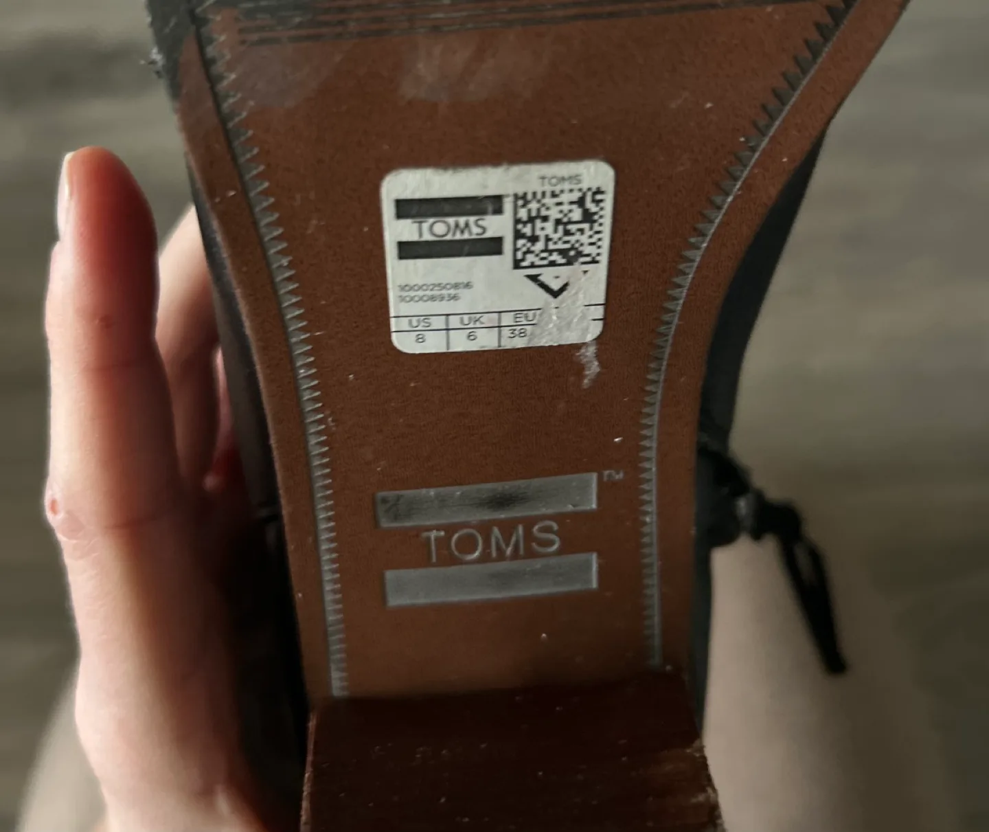 TOMS Black Leather Ankle Boots - Size 8 image indicator(5)