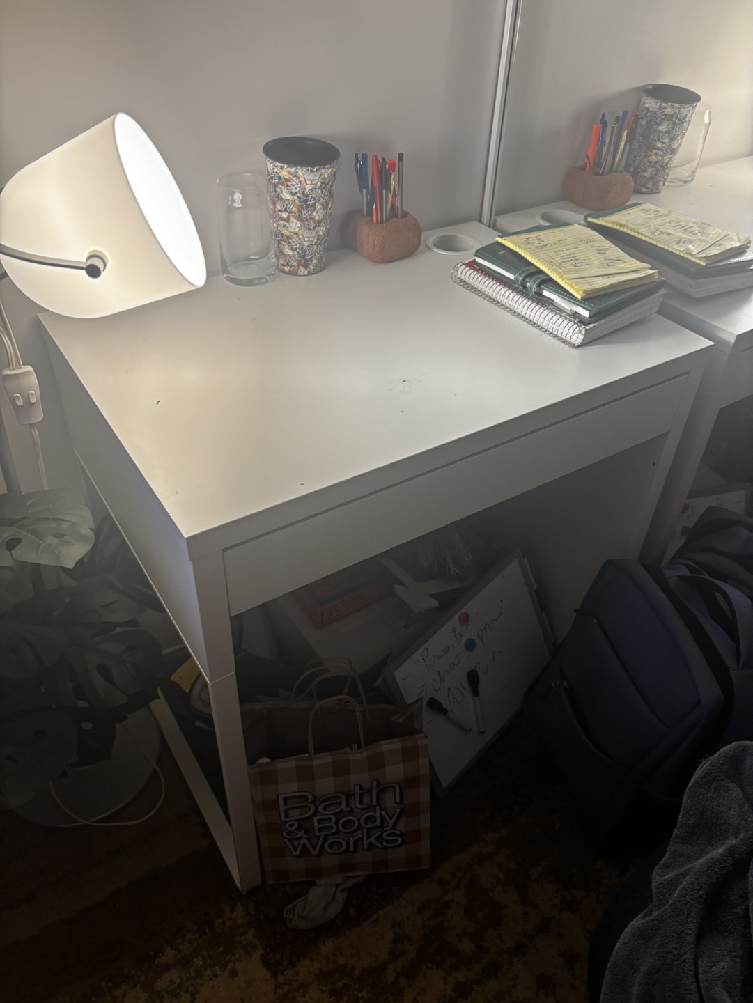 Study table and Office Chair - photo 3