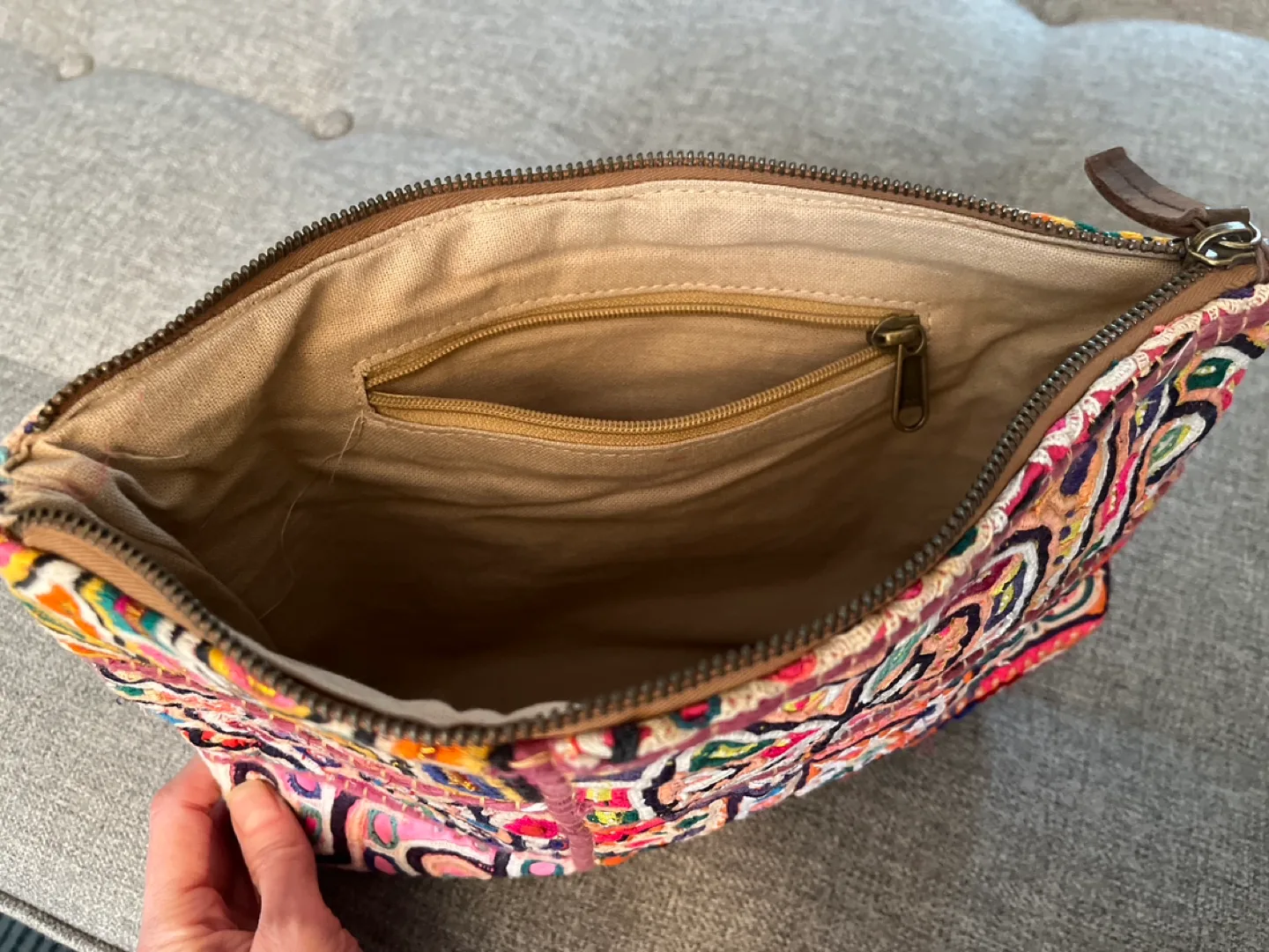 Embroidered Patchwork Pouch #freecycle image indicator(2)