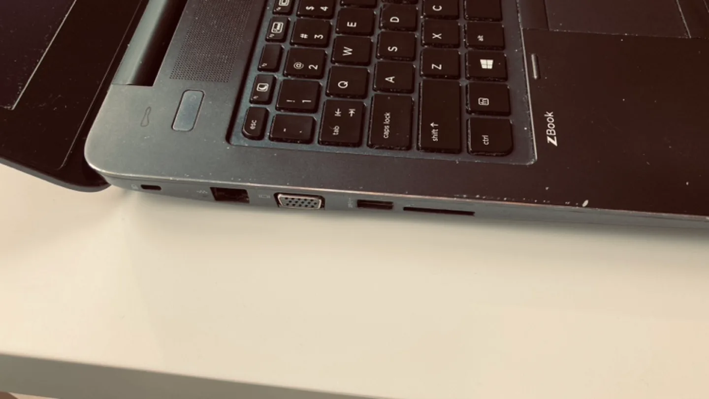 Hp Zbook g3 i7-6820hq 16gb ram image indicator(7)