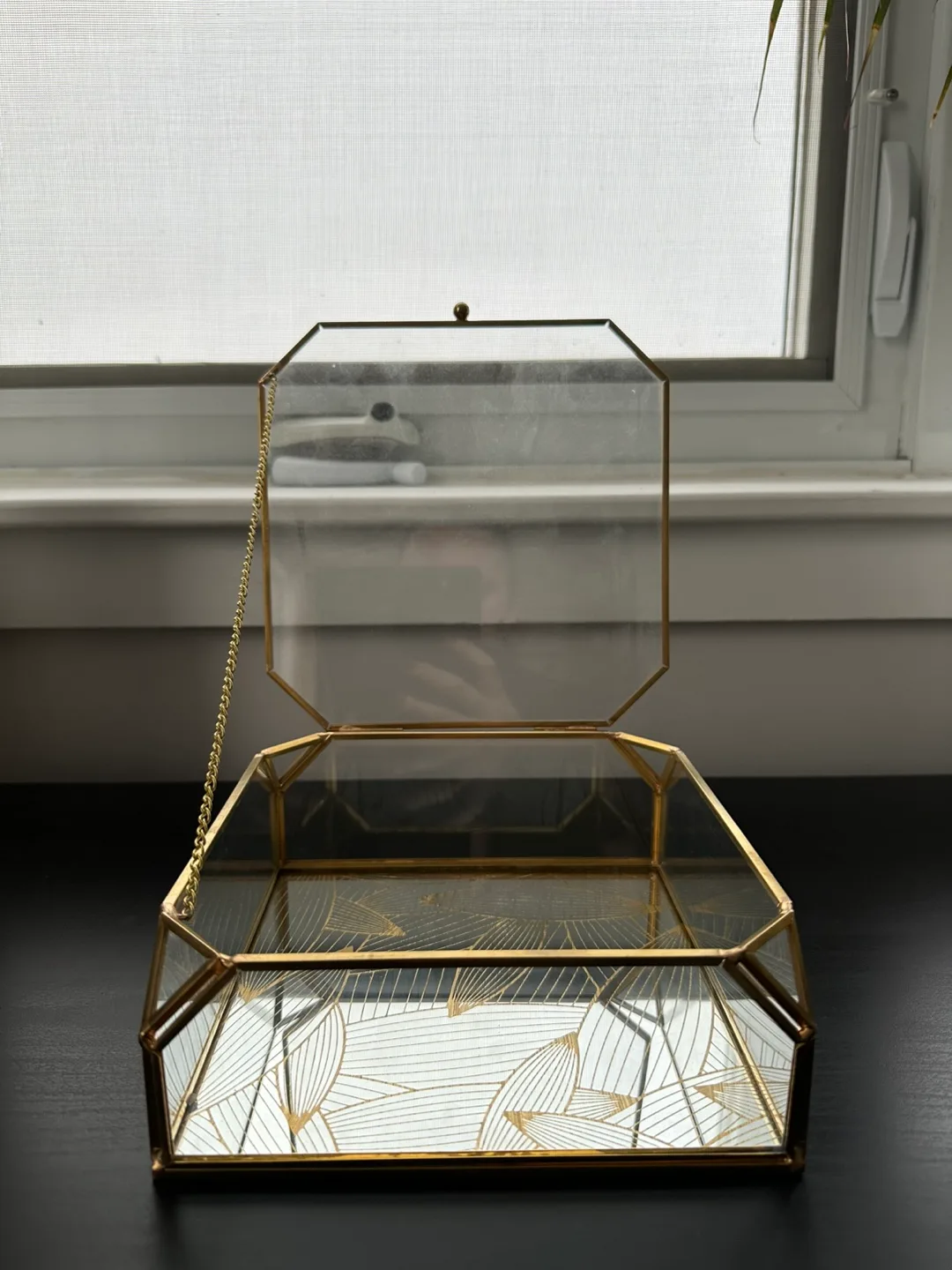 Gold Glass Jewellery Box with Leaf Design thumbnail