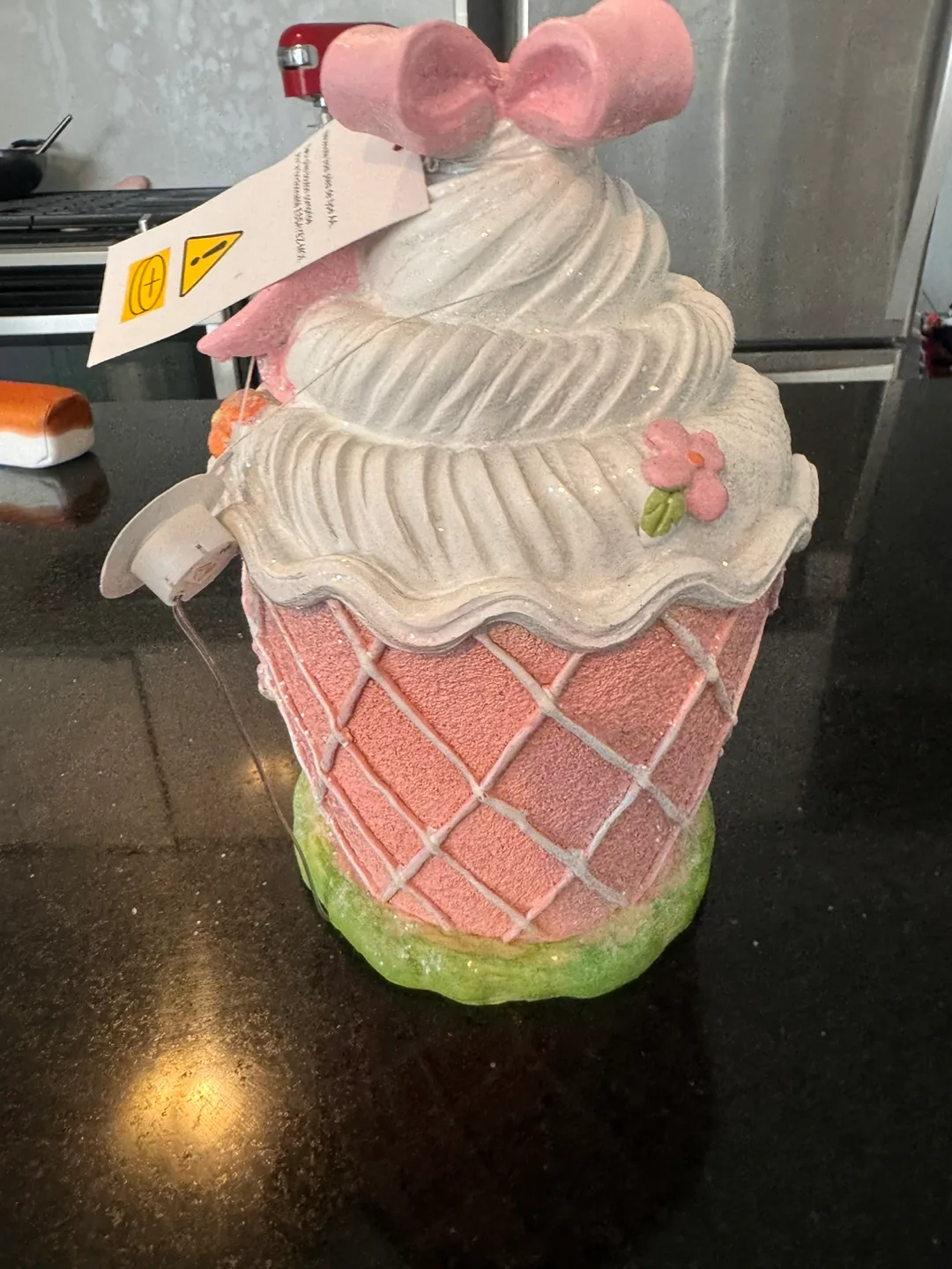 Adorable Easter Cupcake House Decoration image indicator(6)