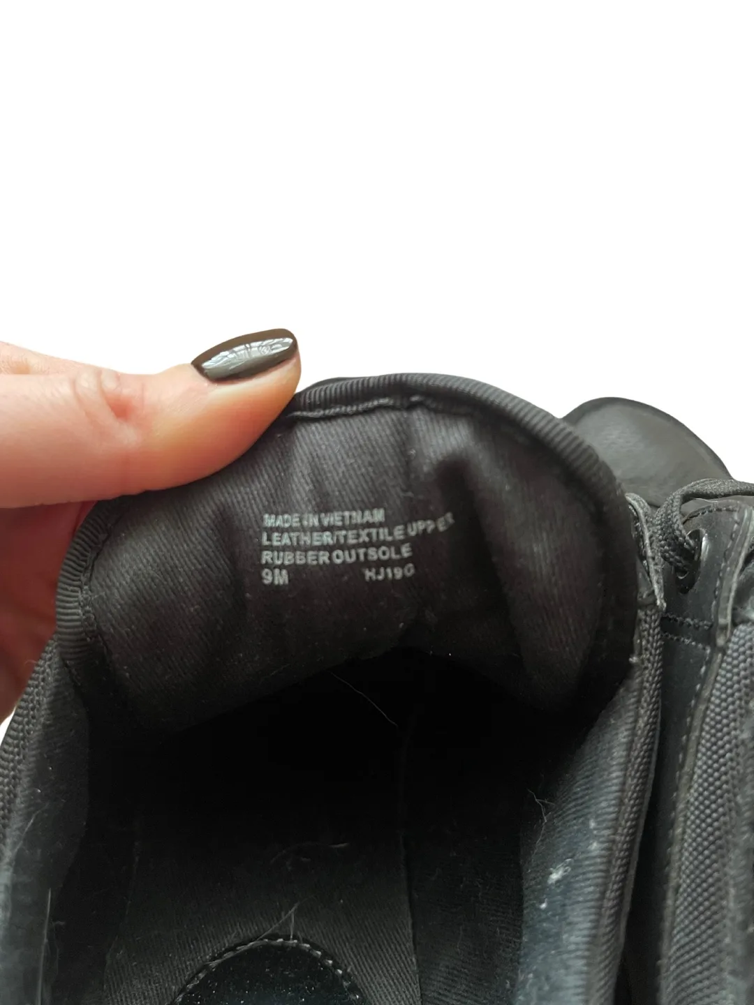 Michael Kors Black Leather Sneakers - Size 9M image indicator(5)