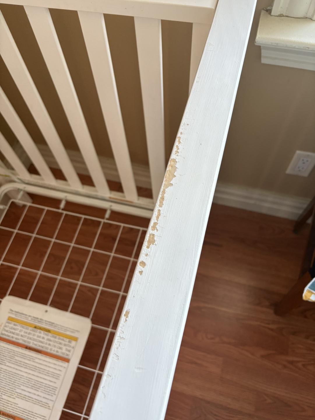 White Convertible Crib - photo 2