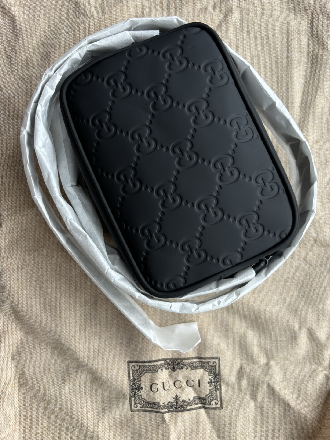 Gucci GG Embossed Rubber Effect Bag - photo 2
