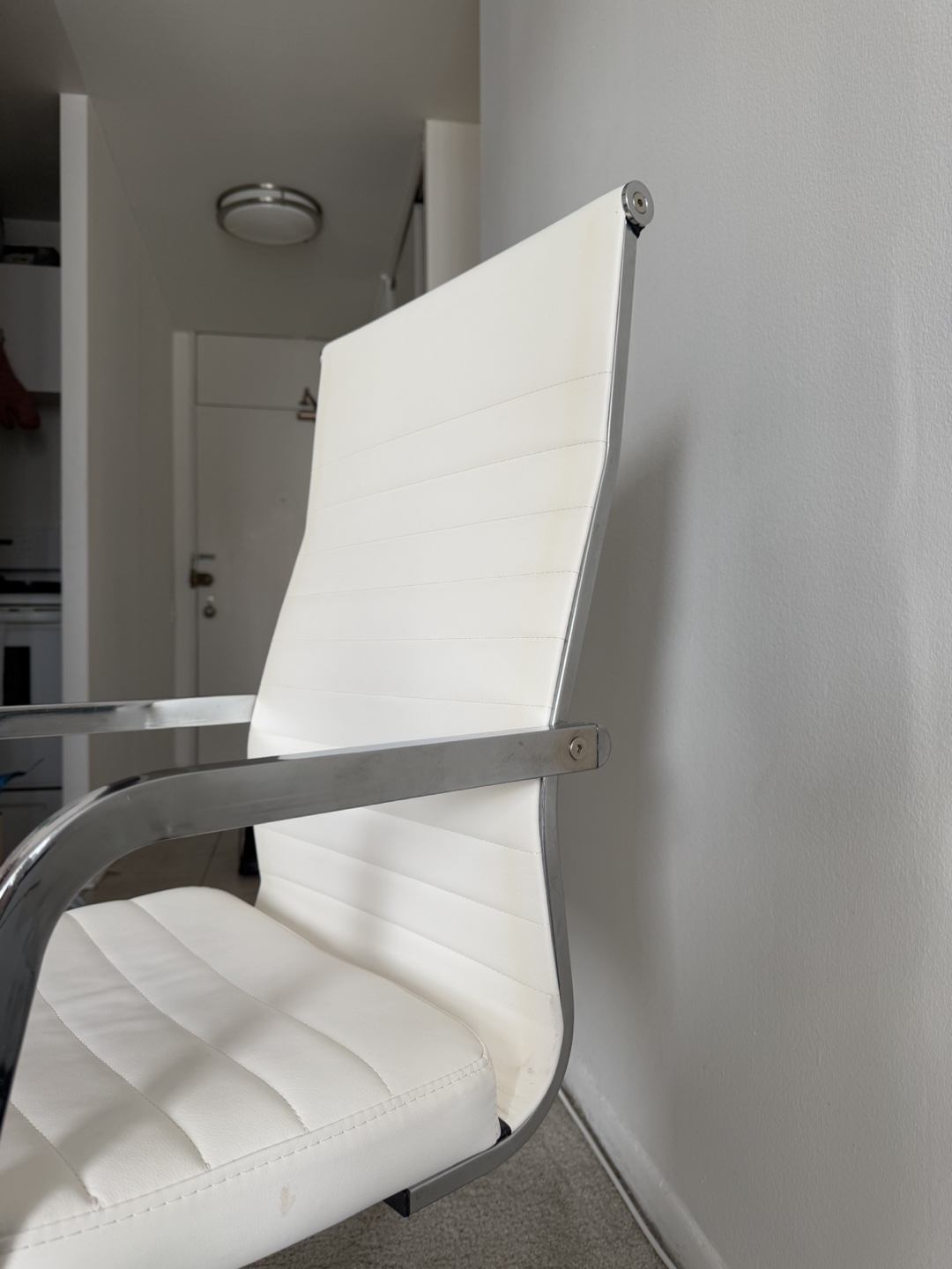 White Office Chair with Chrome Base - photo 4
