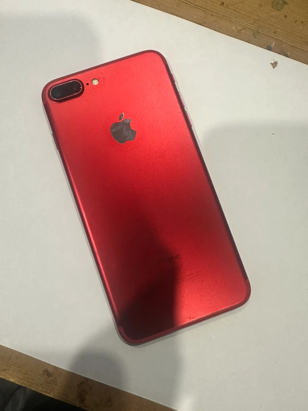 iPhone 7 Plus Red -  Pre-owned 128Gb image indicator(2)