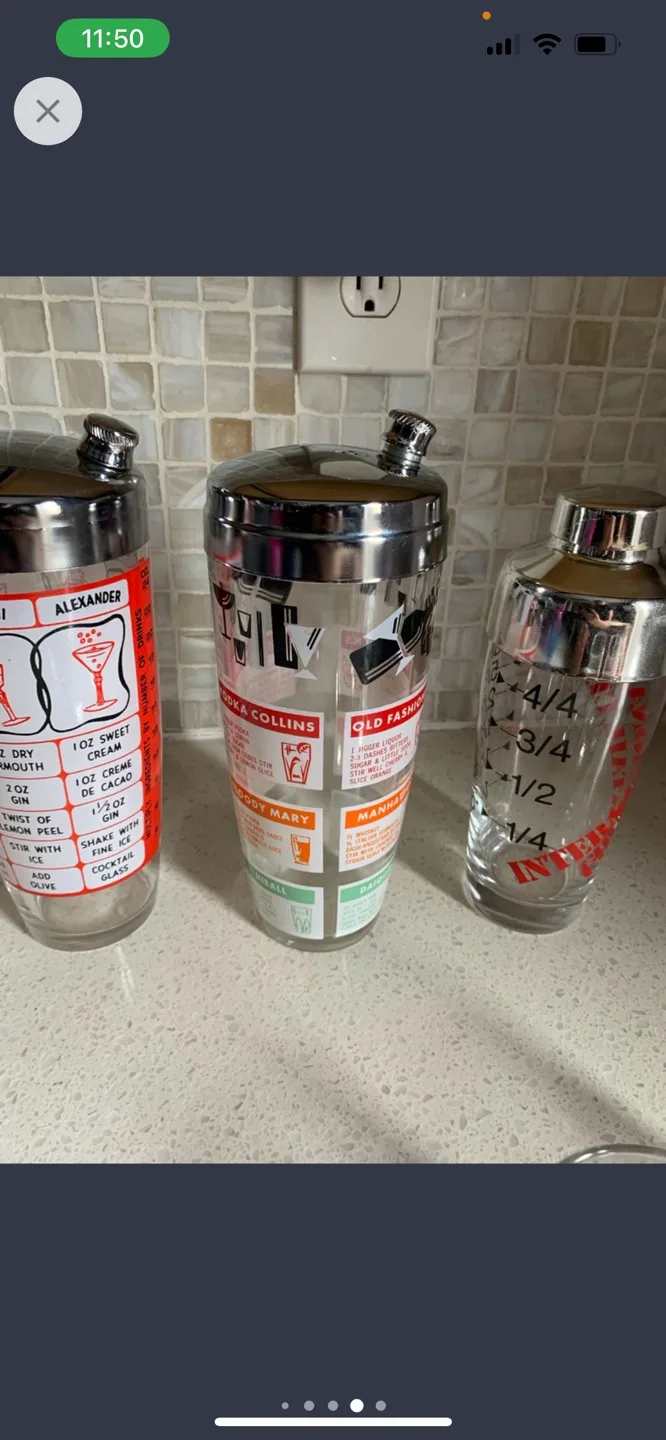 Vintage Cocktail Shaker Set with Glasses image indicator(5)