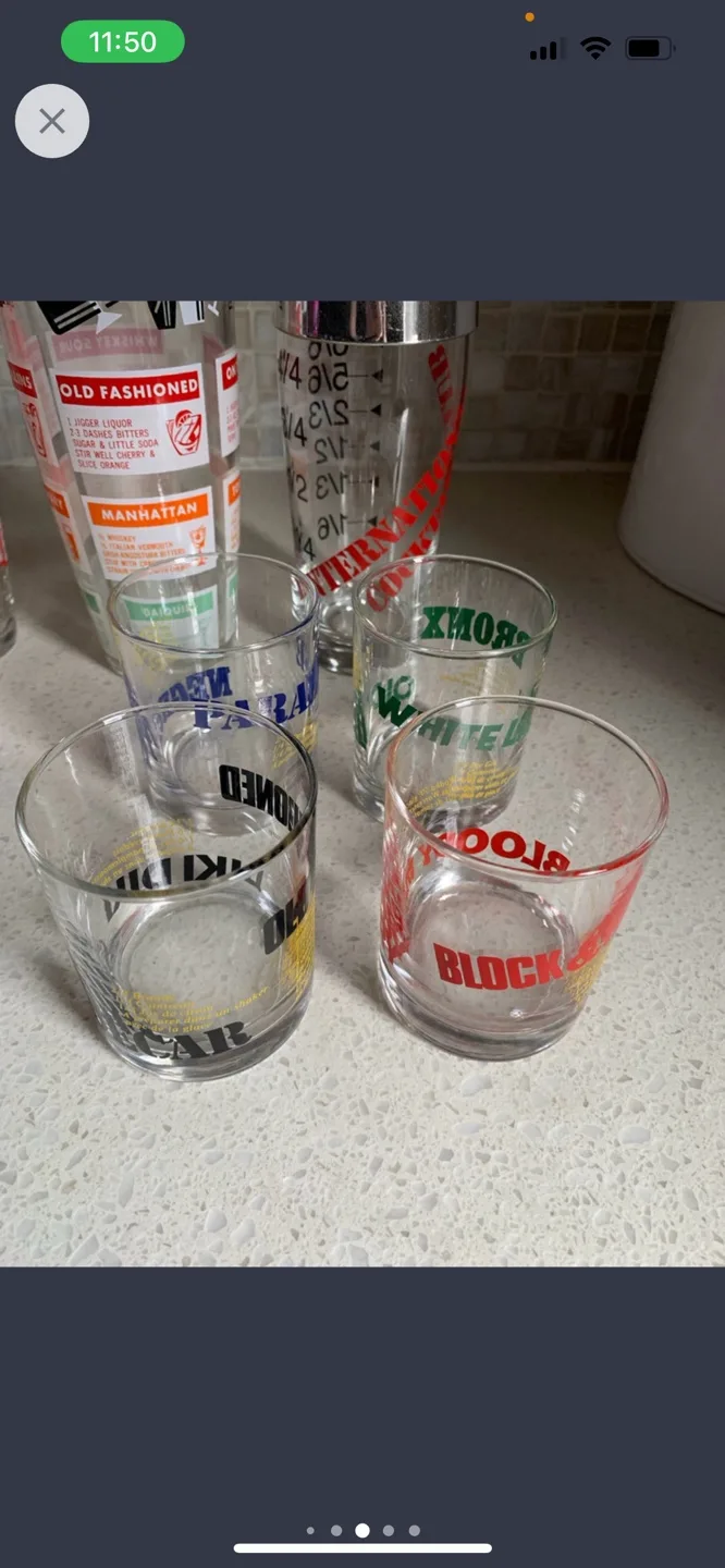 Vintage Cocktail Shaker Set with Glasses image indicator(4)
