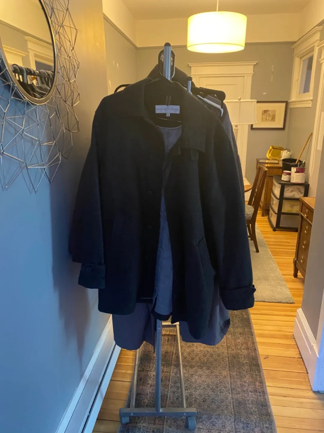 Almost new winter coats image indicator(4)