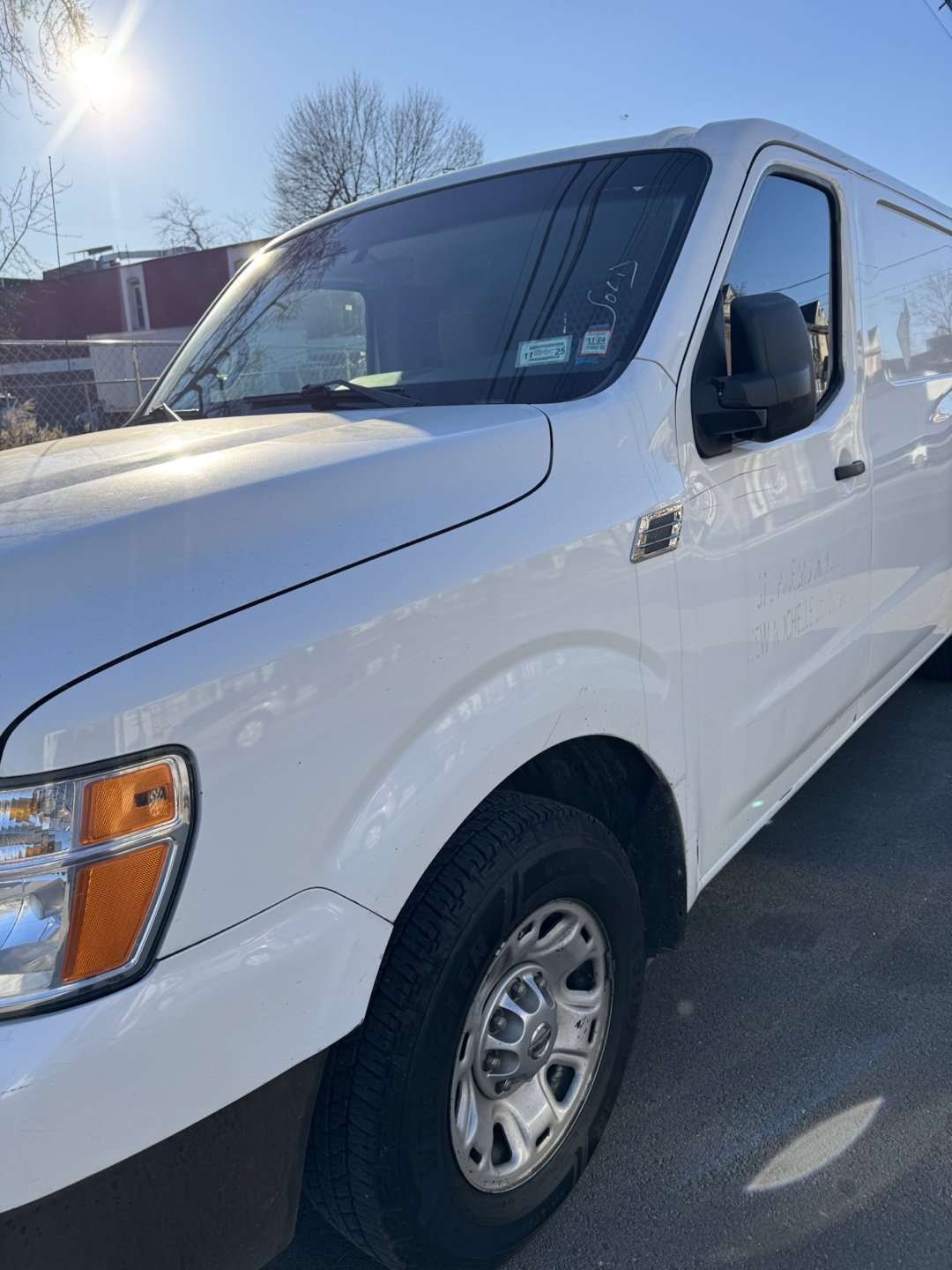 2014 Nissan NV2500 Cargo Van - photo 3