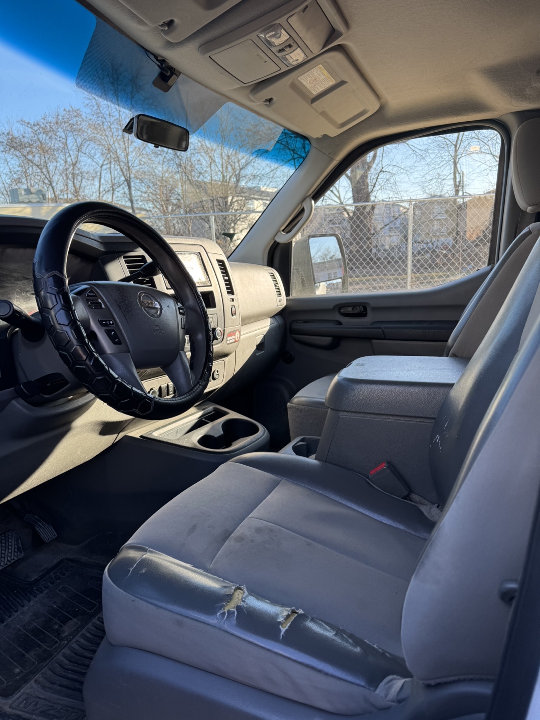 2014 Nissan NV2500 Cargo Van - photo 4