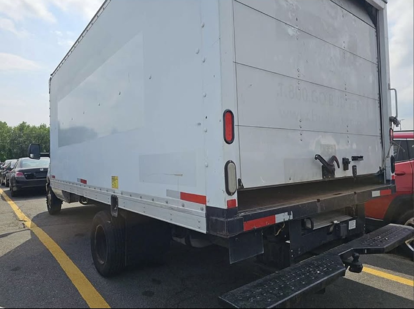 2014 Ford E-Series Box Truck - photo 3
