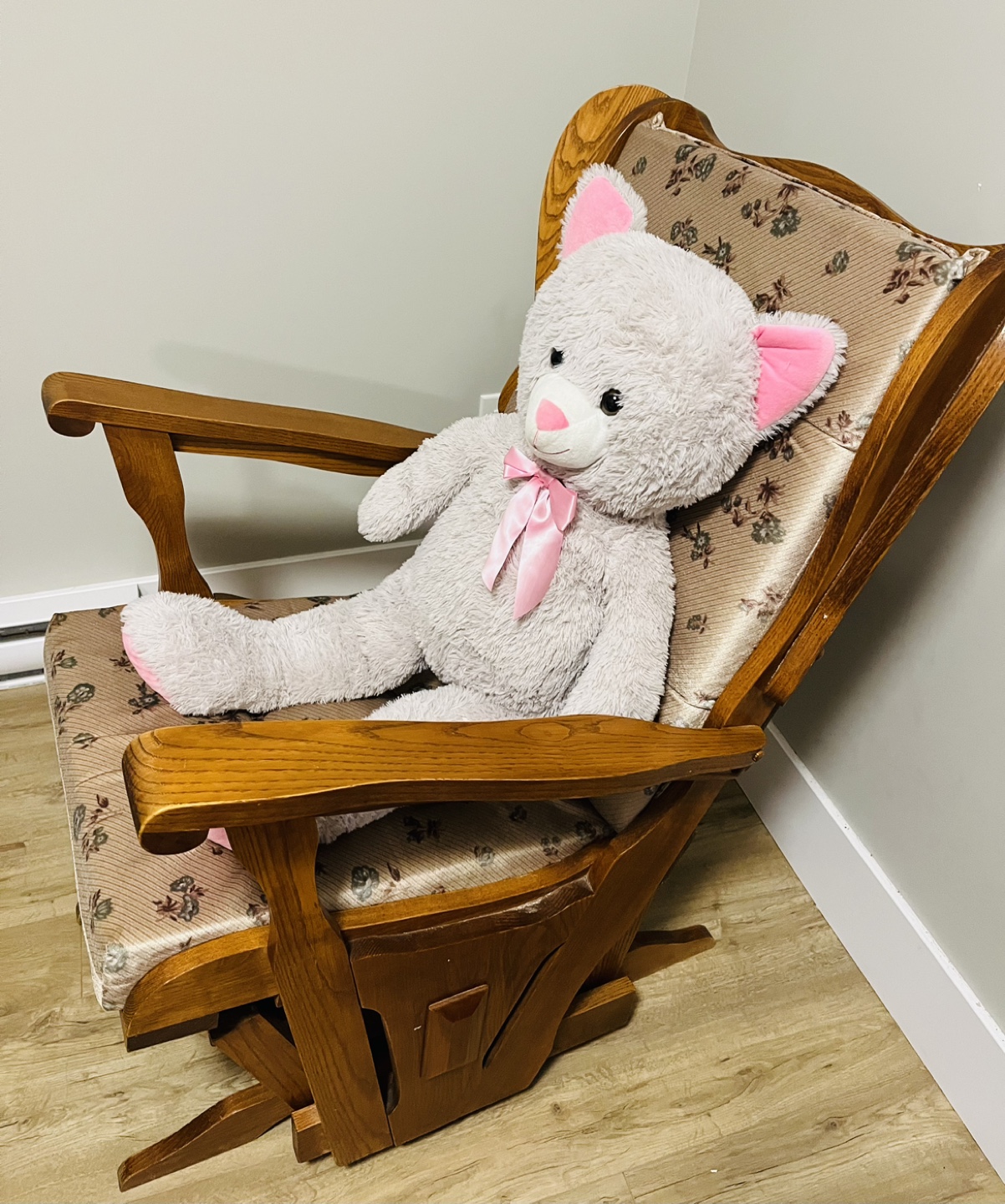 Wooden Rocker Chair - photo 3