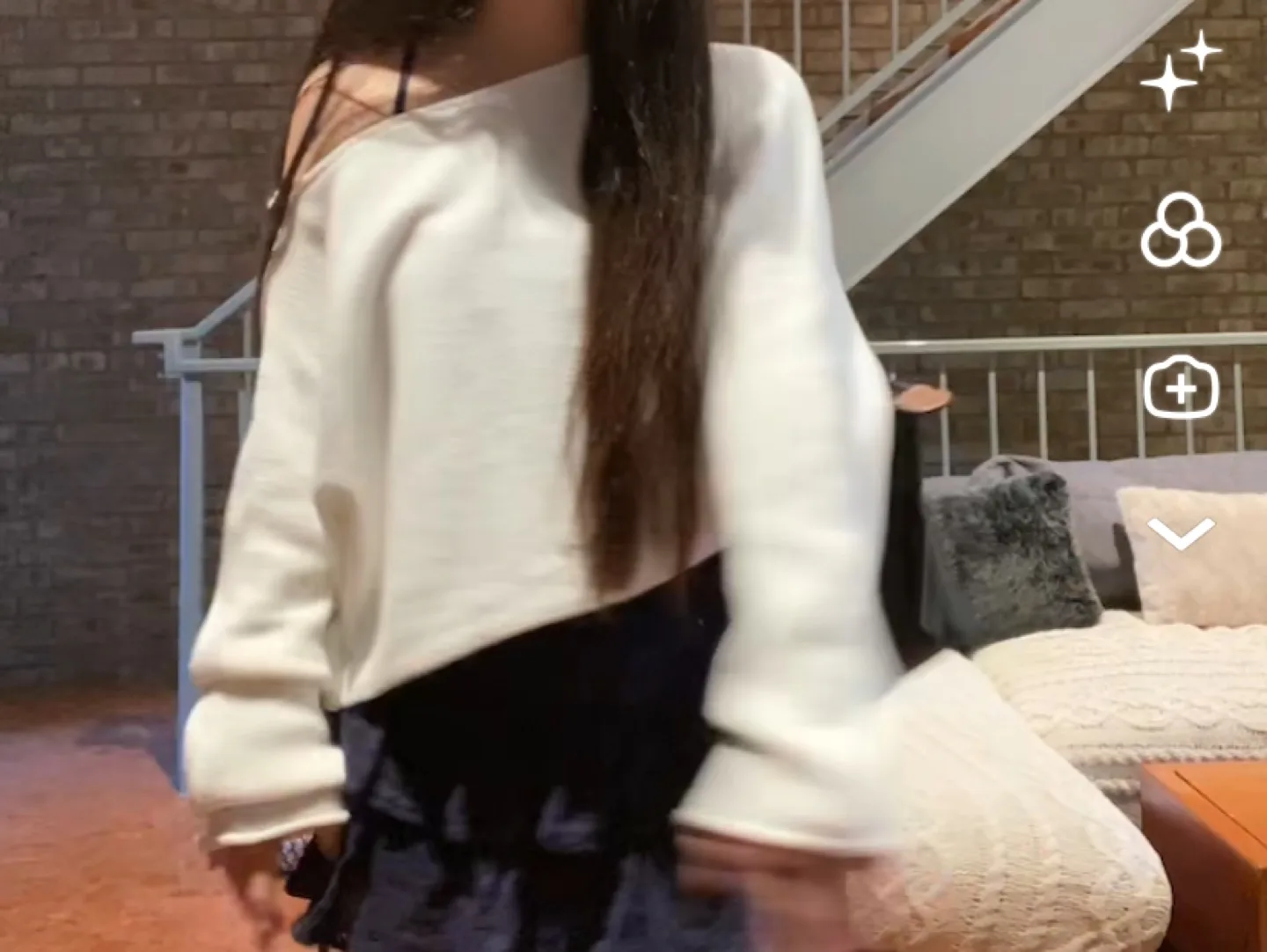 Garage off the shoulder  Sweater image indicator(4)