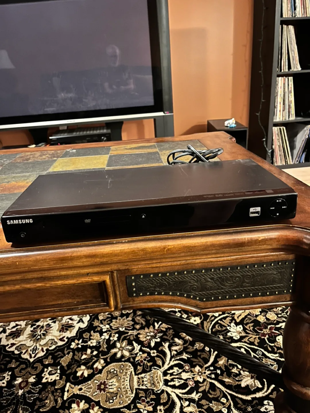 Samsung DVD Player with USB & HDMI thumbnail