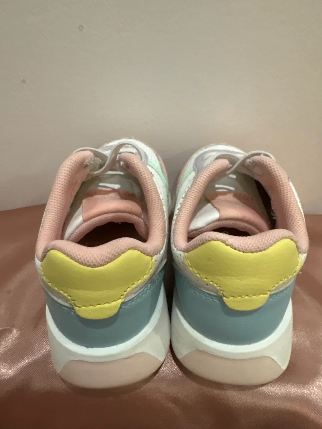 Nautica Toddler Girls' Sneakers Size c7 image indicator(3)