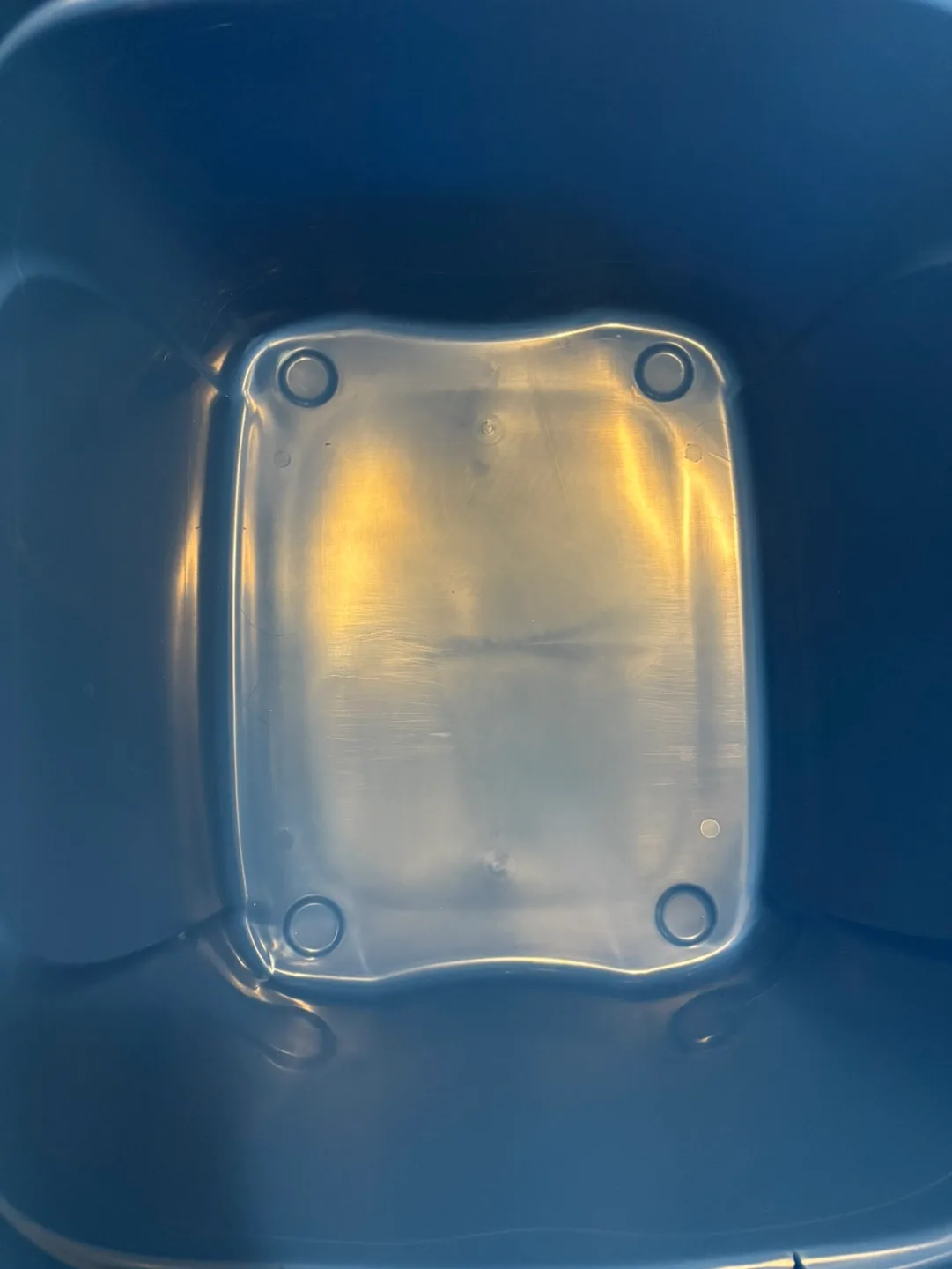 63L Tuff Store Storage Bin with Lid image indicator(2)